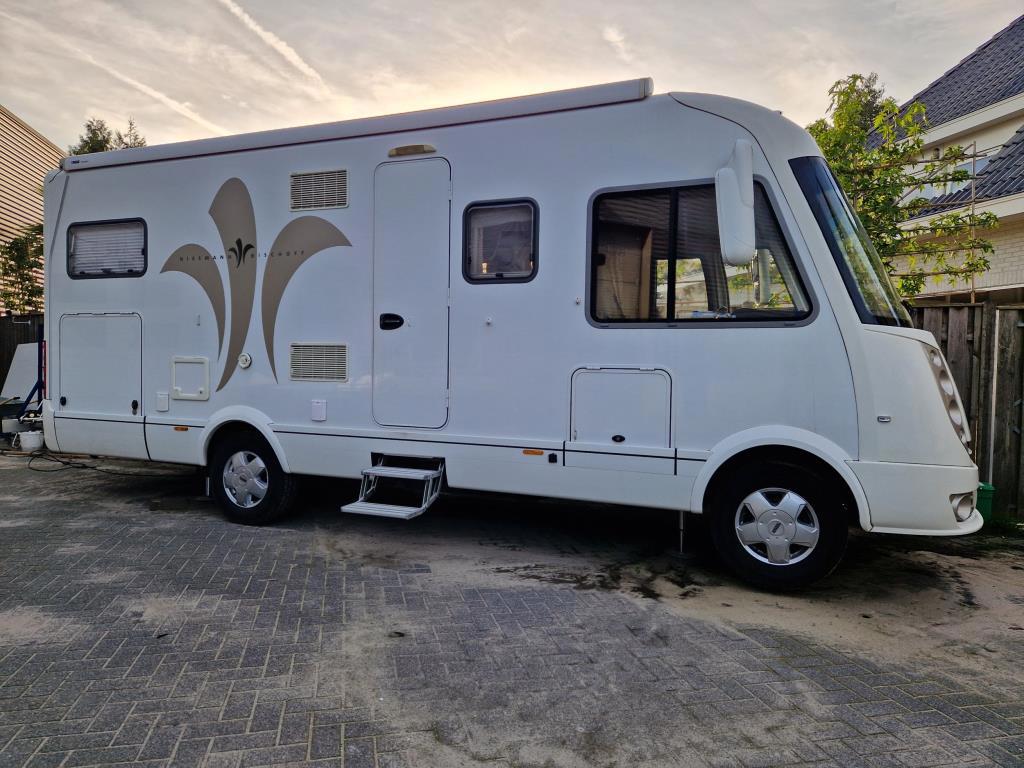 Niesmann-bischoff ARTO 69L/PL 3.0 Automaat Bomvol levelsys./luchtvering/safariroom/zonnepanelen/scooter/fietsenrek
