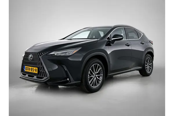 NX 450h+ AWD Luxury Line