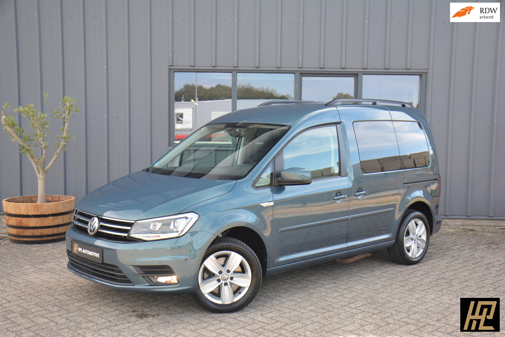 Volkswagen Caddy 1.4 TSI 125pk DSG * Rolstoelbus 5p + 1p * Carplay/Android * LED * Cruise * Airco * Stoelverw. * Zeer nette Caddy