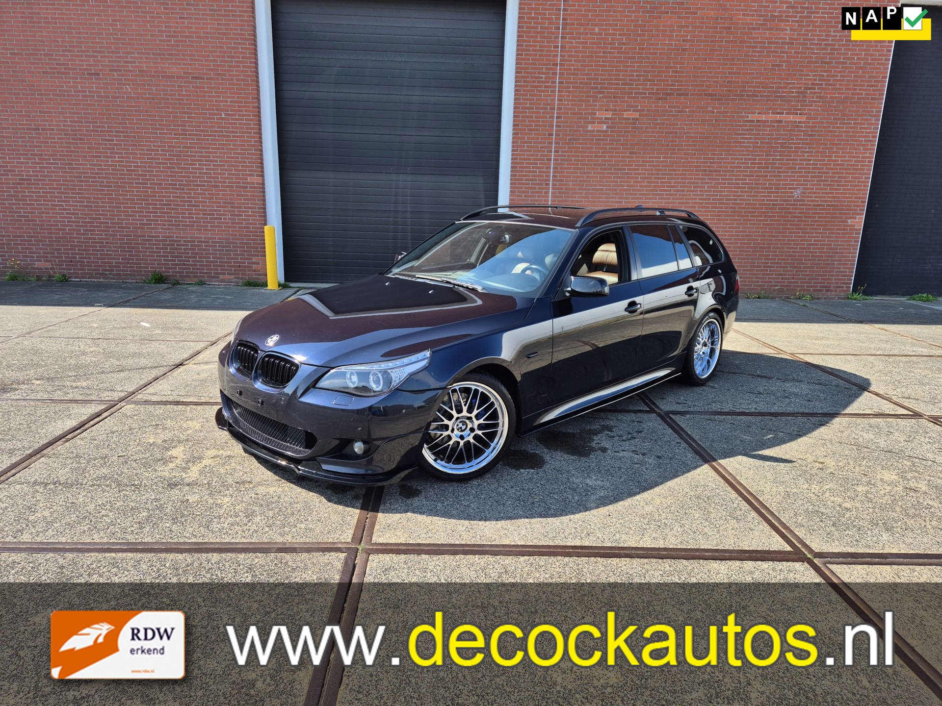 BMW 5-serie Touring 530i High Executive/LEDER/19INCH