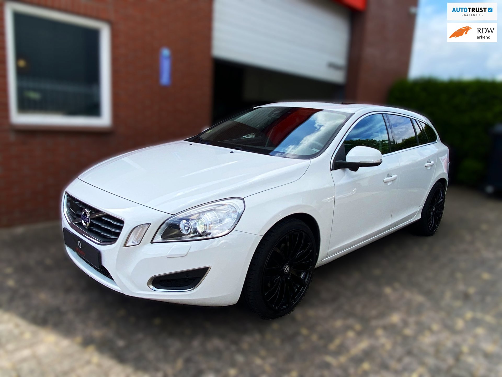 Volvo V60 1.6 T4 AUTOMAAT 180pk/ Vol opties!