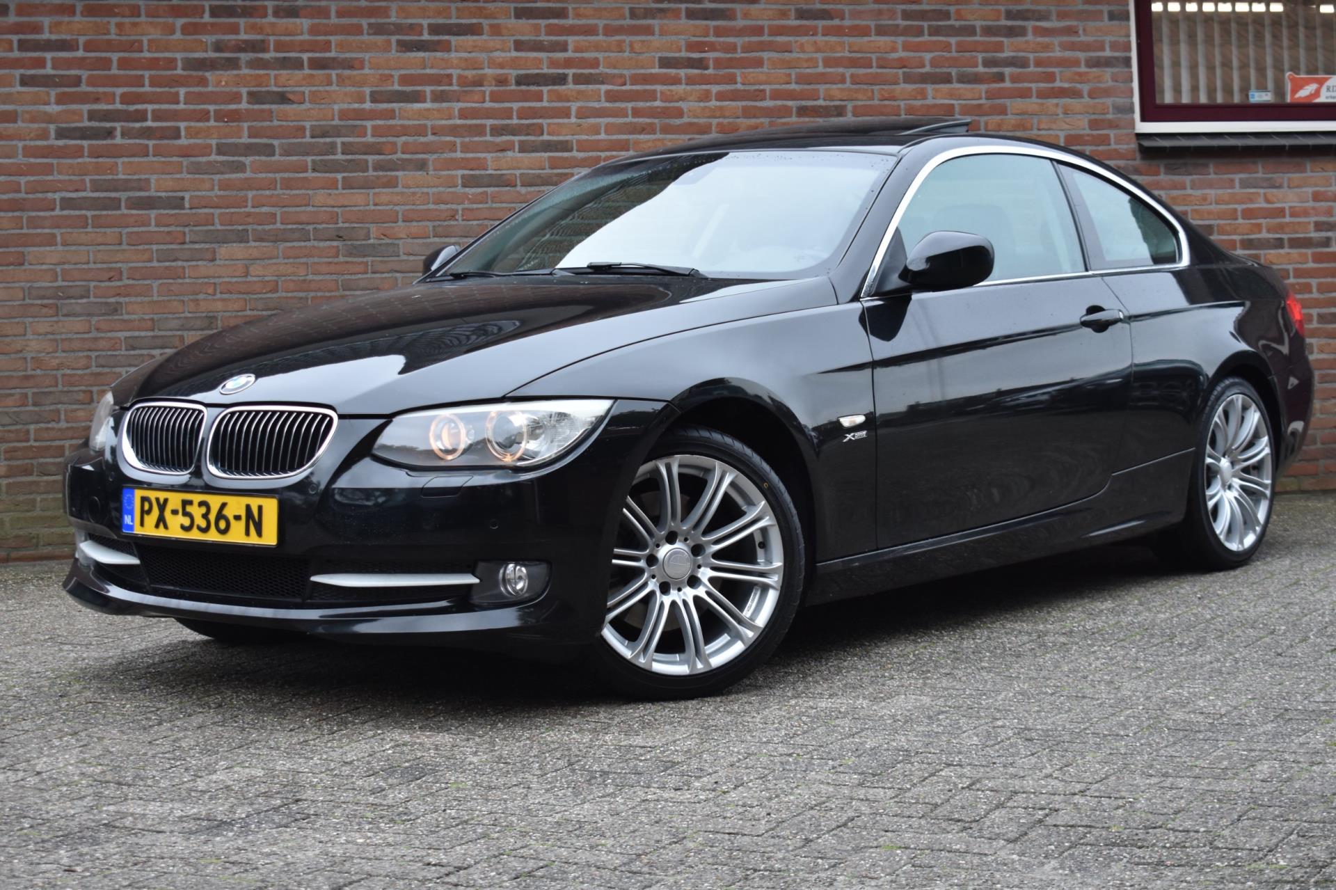 BMW 3-serie Coupé 325xi Business Line Sport '11 Xenon Leder Clima Navi Cruise