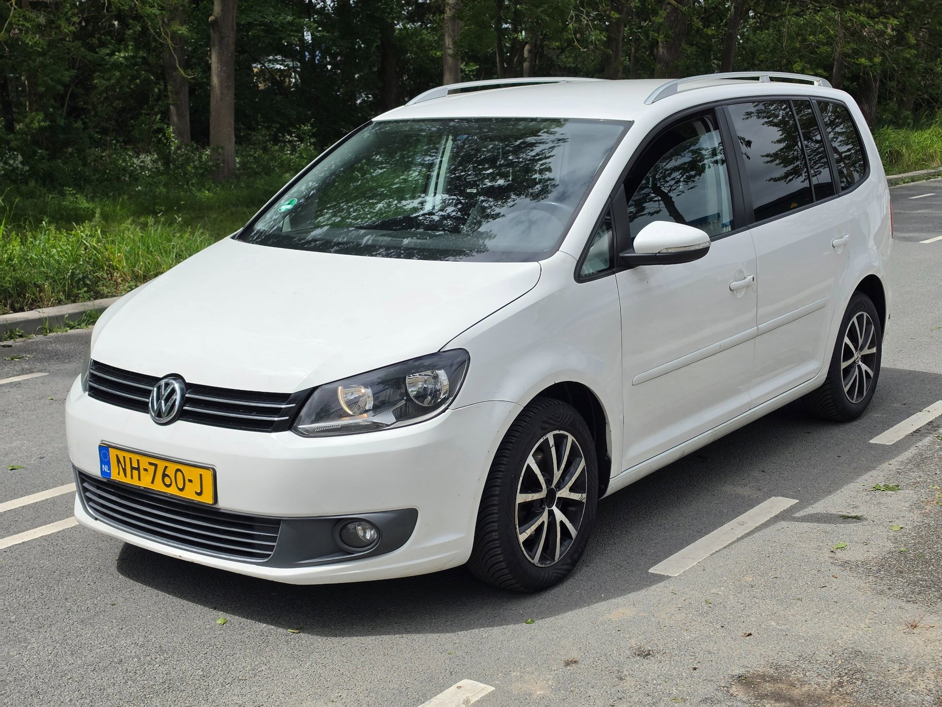 Volkswagen Touran 1.6 TDI Highline / AIRCO / DSG / 7 ZITS