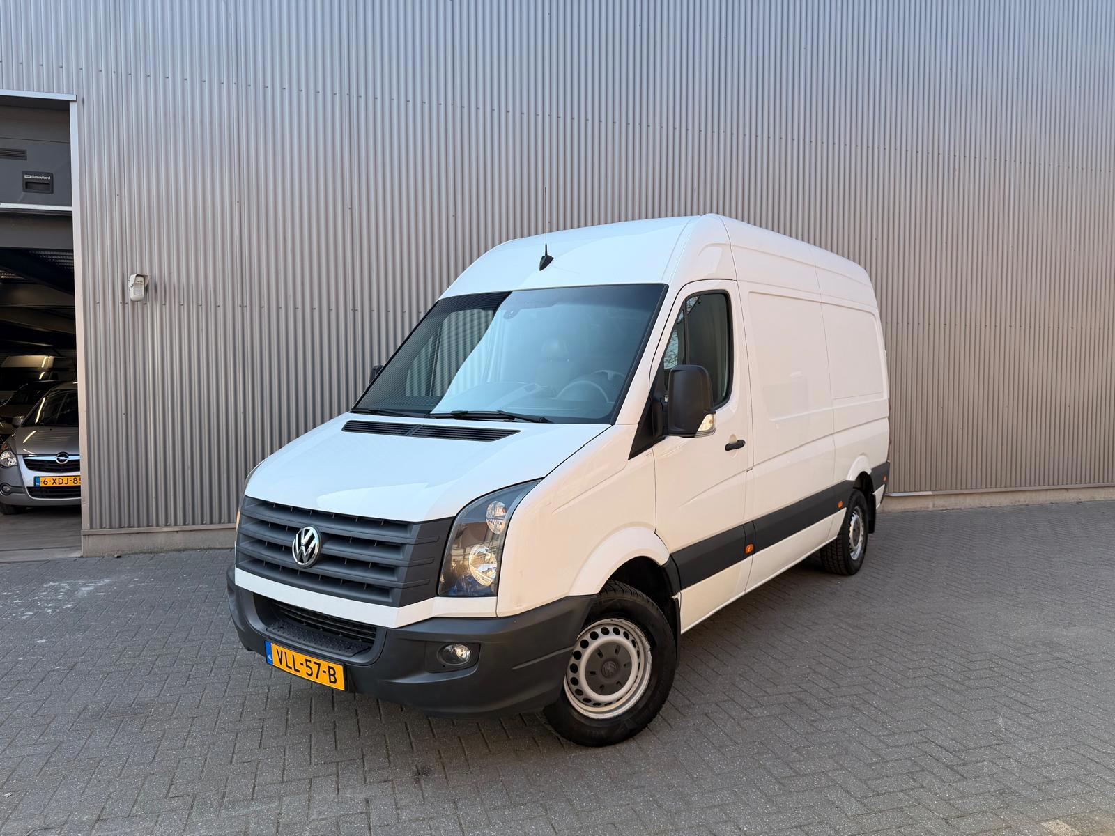 Volkswagen Crafter 50 2.0 TDI L2H1|Cruise control|Trekhaak|Camera|Stoelverwarming
