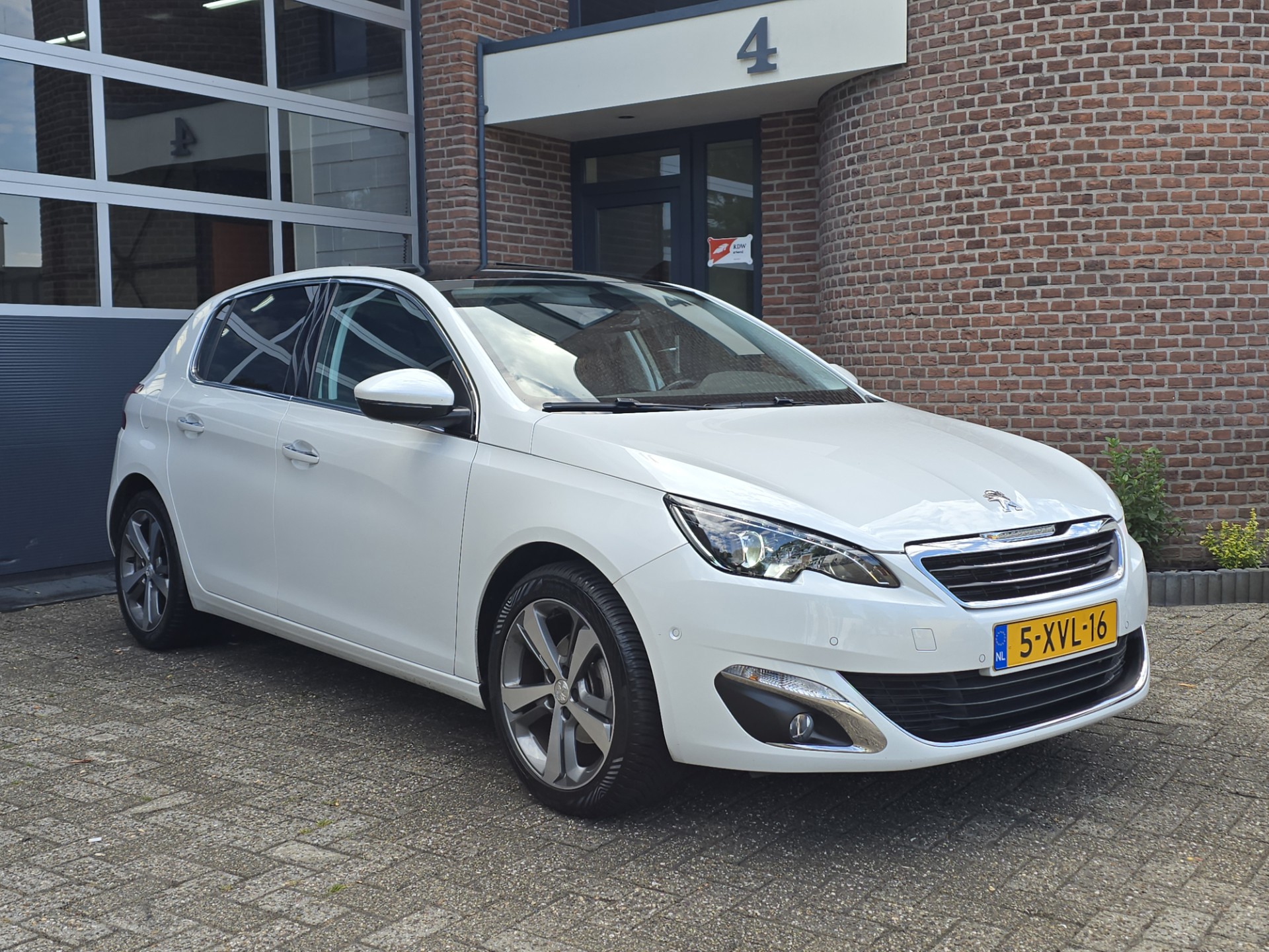 Peugeot 308 1.2 PureTech Allure Led |Pano |Camera