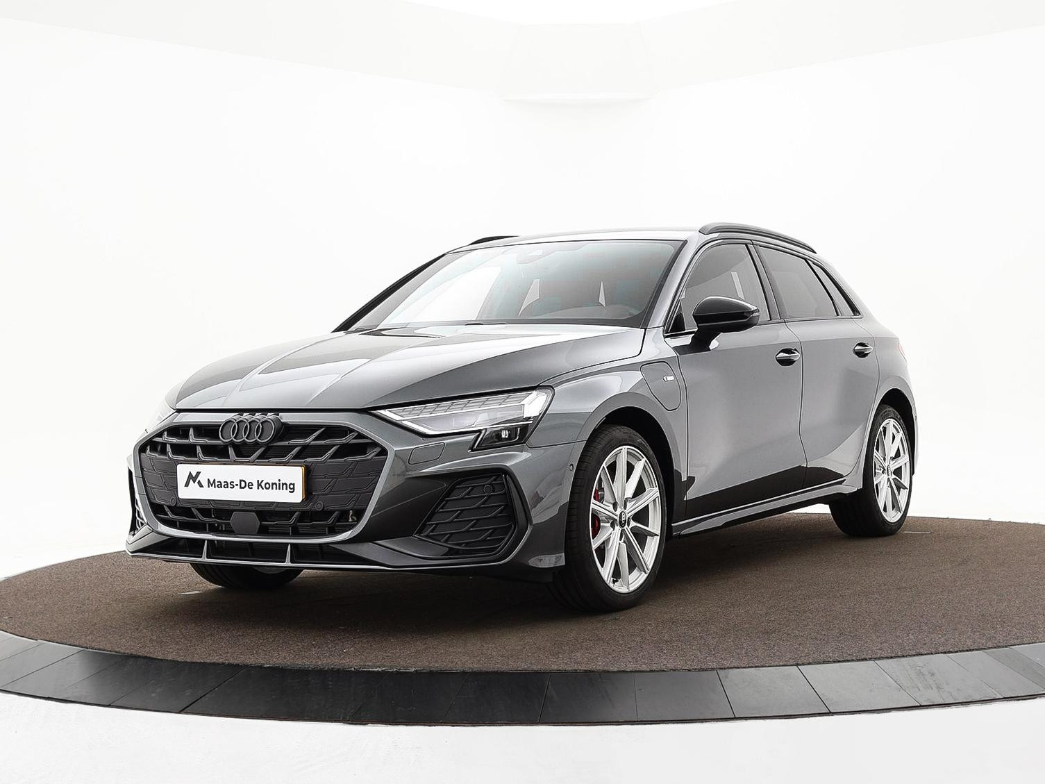 Audi A3 Sportback 45 TFSIe 272pk S-tronic S edition Competition