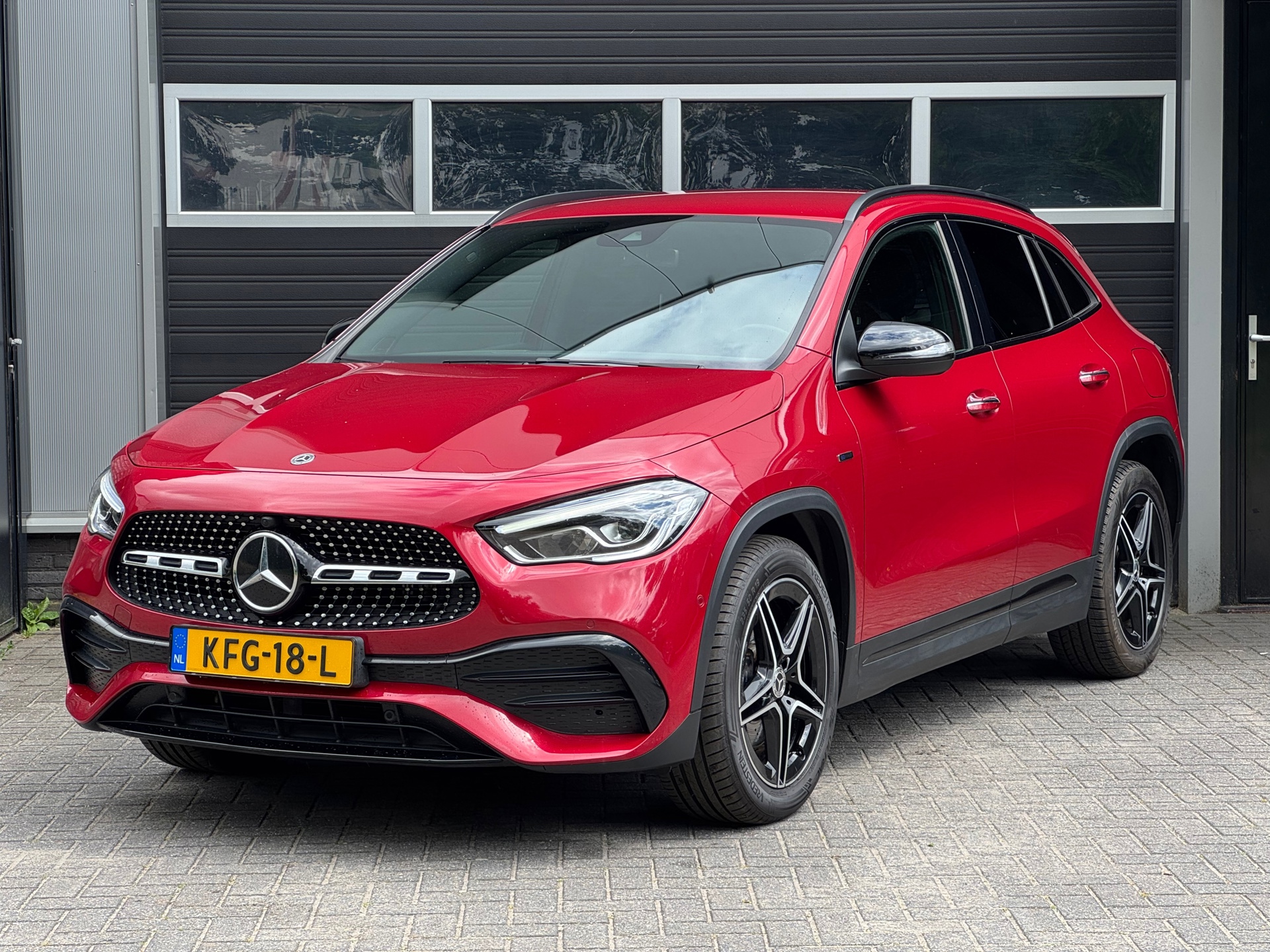 Mercedes-Benz GLA-klasse 250 e AMG Line Xenon/Led, Widescreen, Camera, Ambient, Keyless, Burmester,
