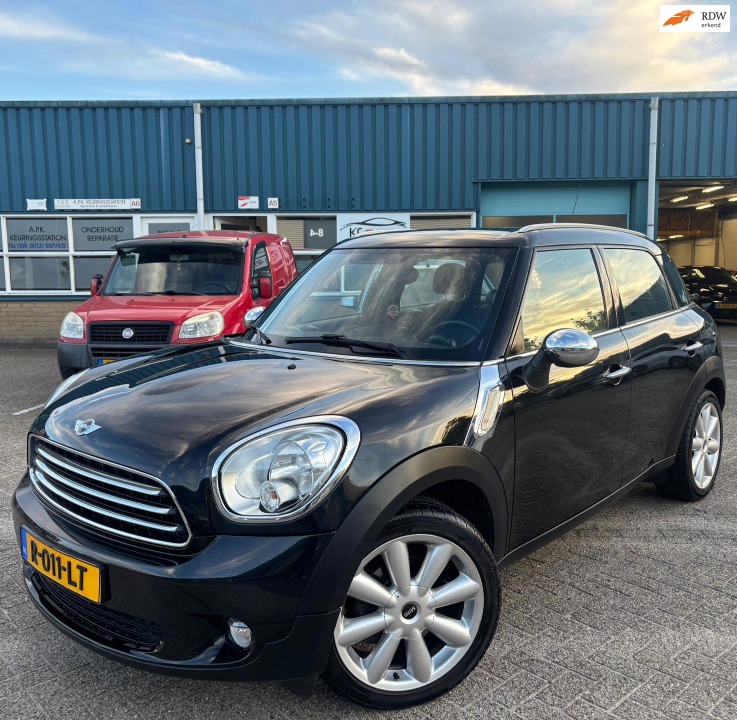 Mini Mini Countryman 1.6 One |Stoelverwarming|LM Velgen|EL Ramen|Airco|Nieuwe APK|