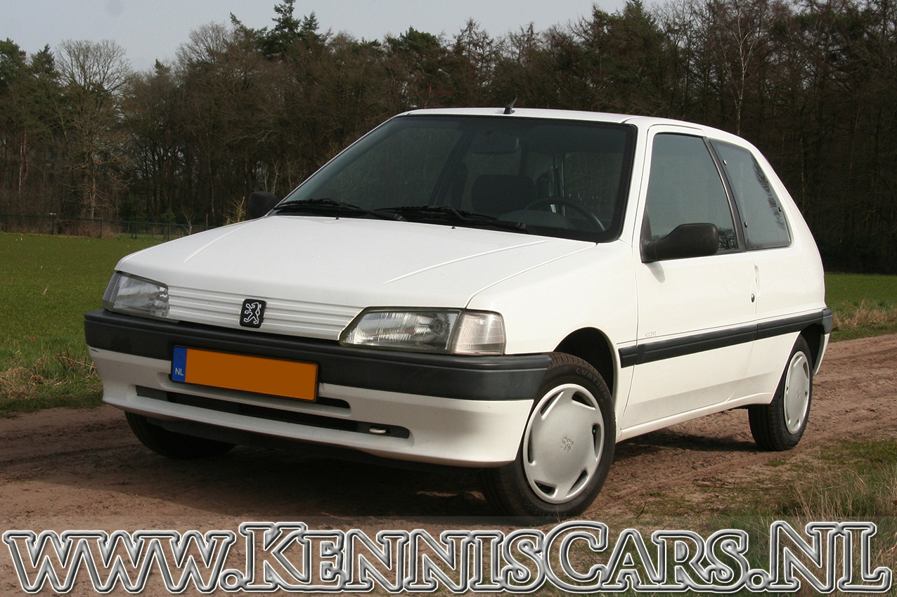 Peugeot 1995 106 Accent Sedan