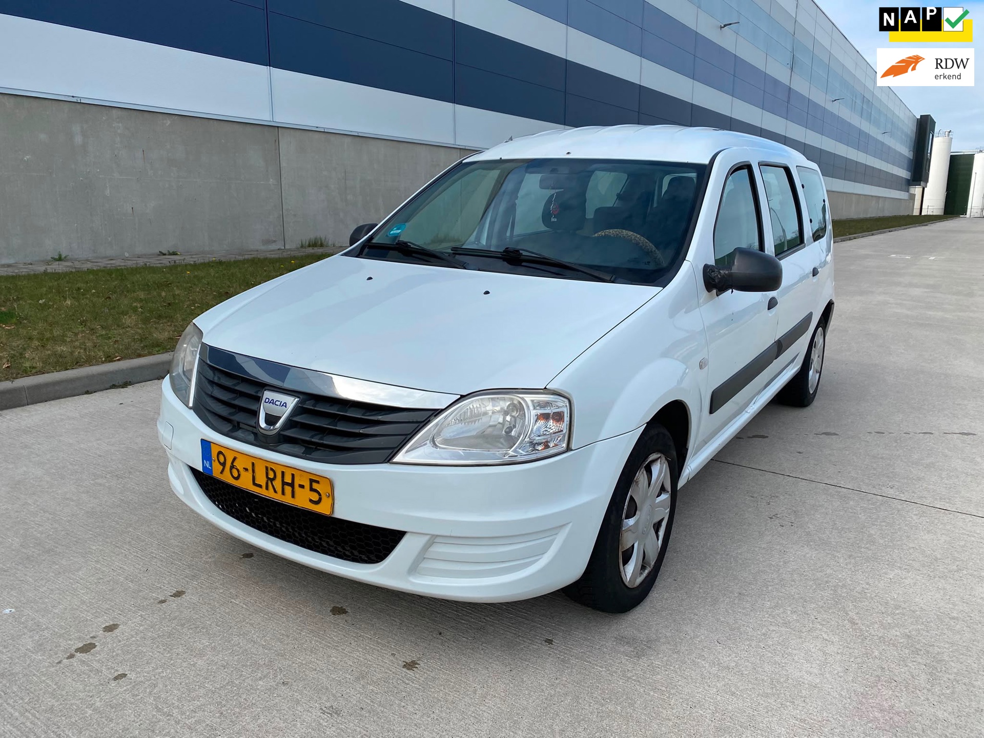 Dacia Logan MCV 1.6 Ambiance 7p. AIRCO/NAP/APK