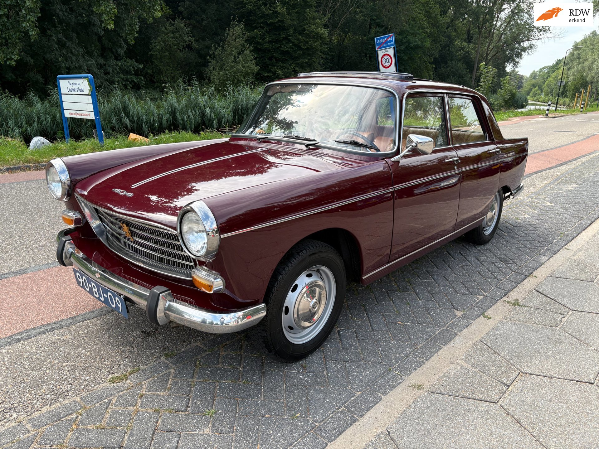 Peugeot 404 Sedan OLDTIMER - OPEN DAK - NL auto!!