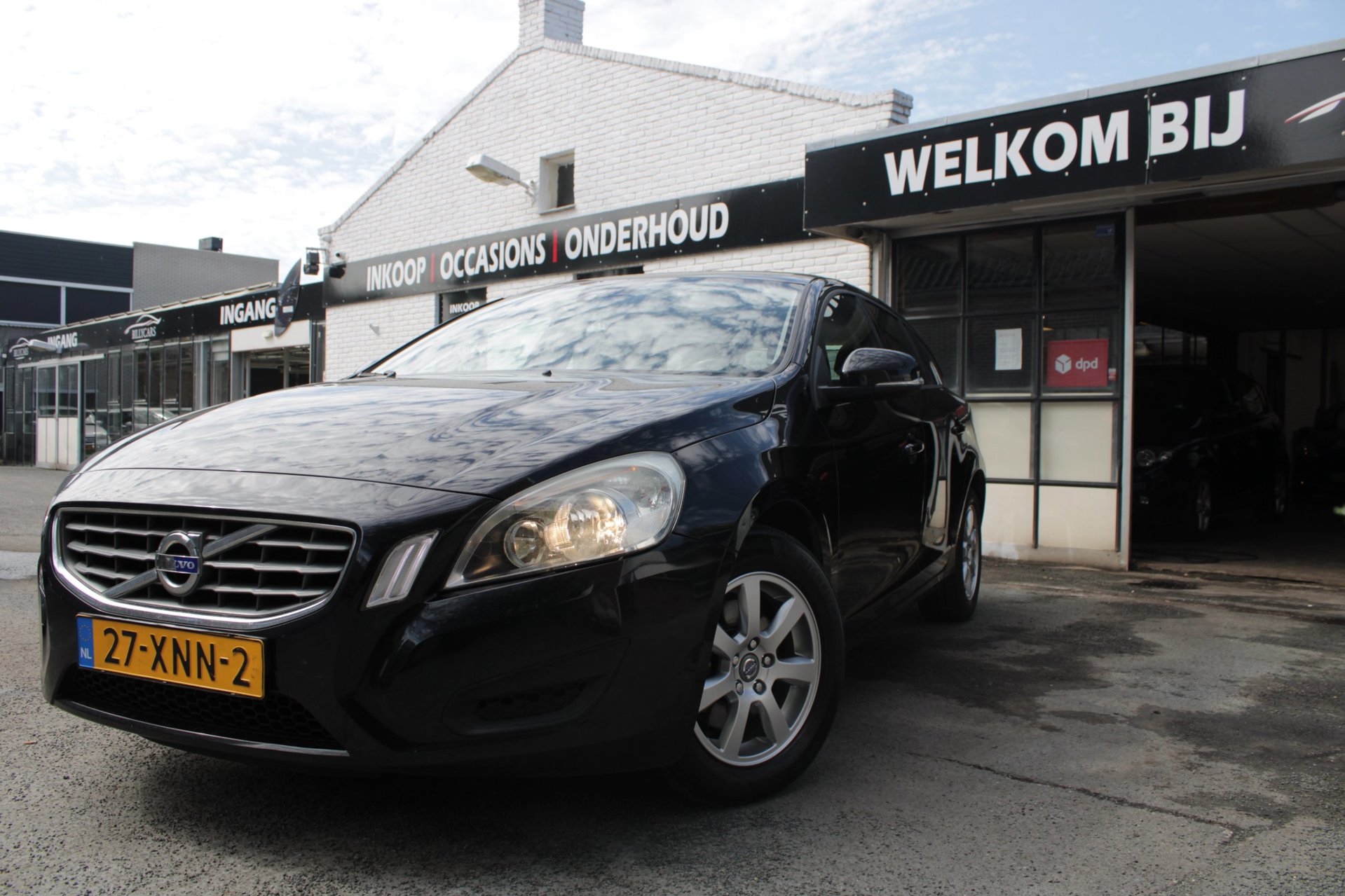 Volvo V60 1.6 T3 Kinetic / Navi / Parkeersensoren / Cruise Control /