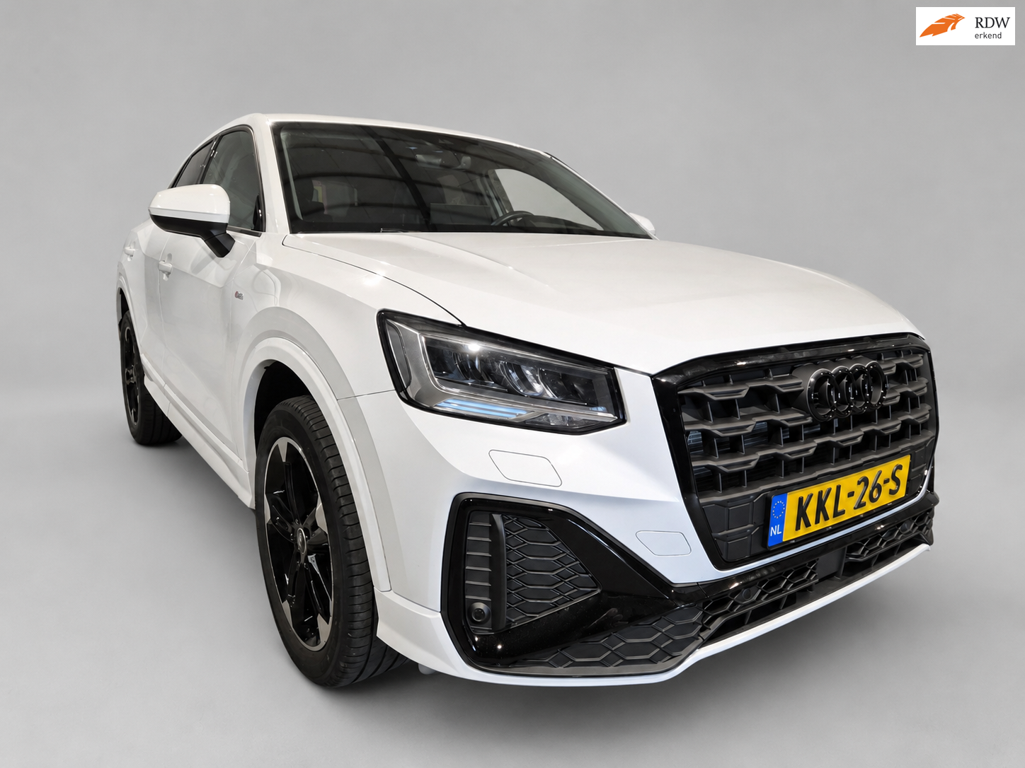 Audi Q2 30 TFSI S-Line - Leder - Stoelverwarming - Navi - Camera - CarPlay - Cruise - 10 dkm