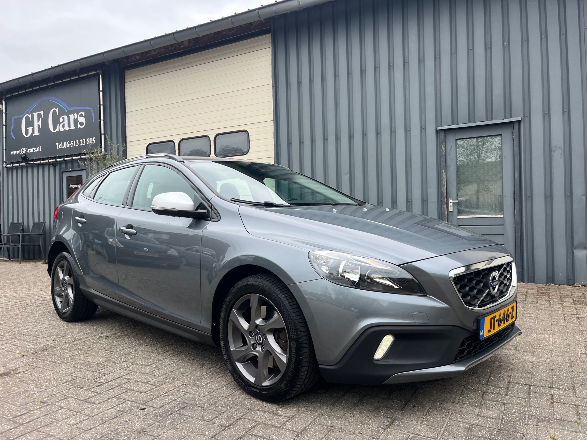 Volvo V40 Cross Country 2.0 D2 Momentum 2016|Led|Automaat|APK Nieuw