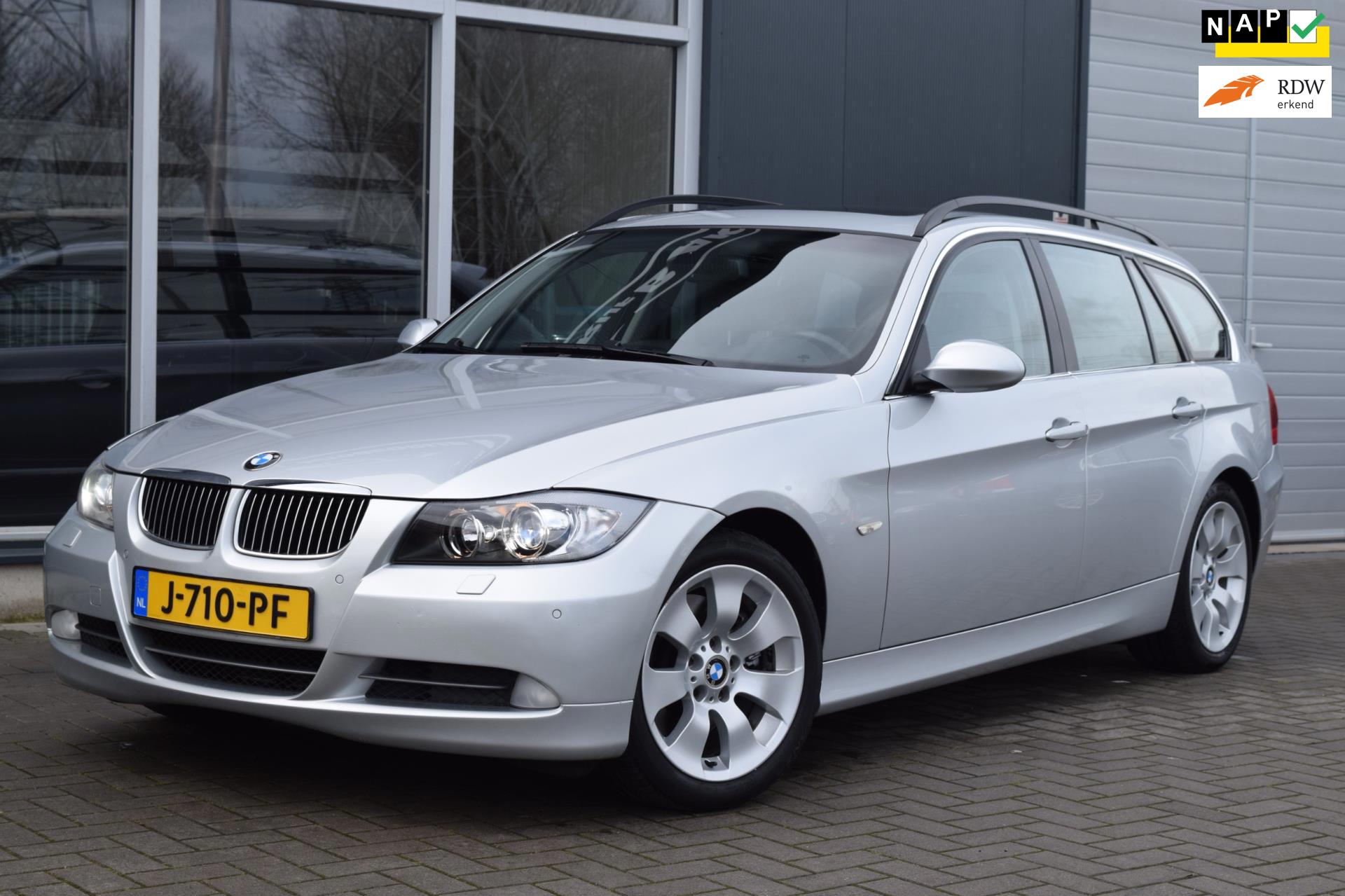BMW 3-serie Touring 330xi Dynamic Executive | Automaat | Pano | Xenon | Leder |