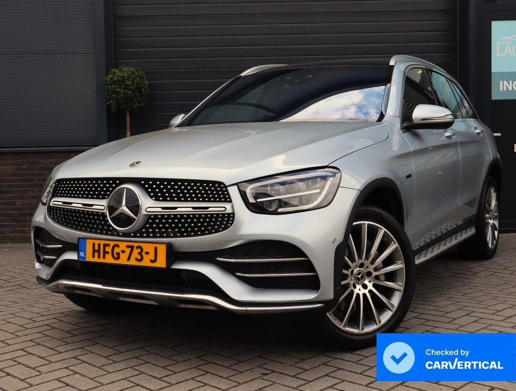 Mercedes-Benz GLC 300e 4MATIC AMG Line | Pano | Trekhaak | Burmester | ACC | Apple Carplay/Android Auto