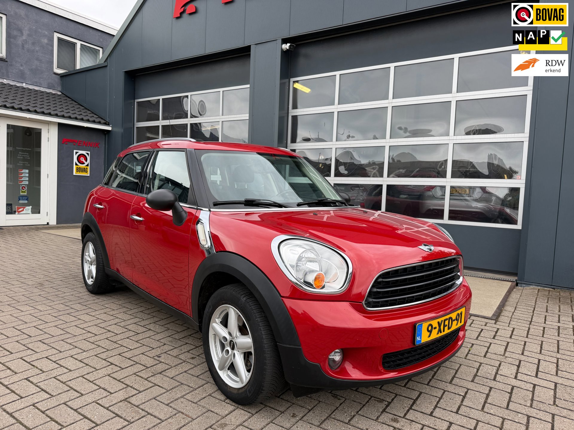 Mini Countryman 1.6 One Business Line / Navi / Cruise / 88000km / Topstaat !.