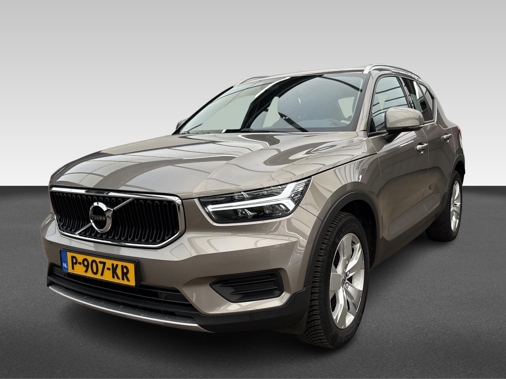 Volvo XC40 1.5 T2 Momentum Business