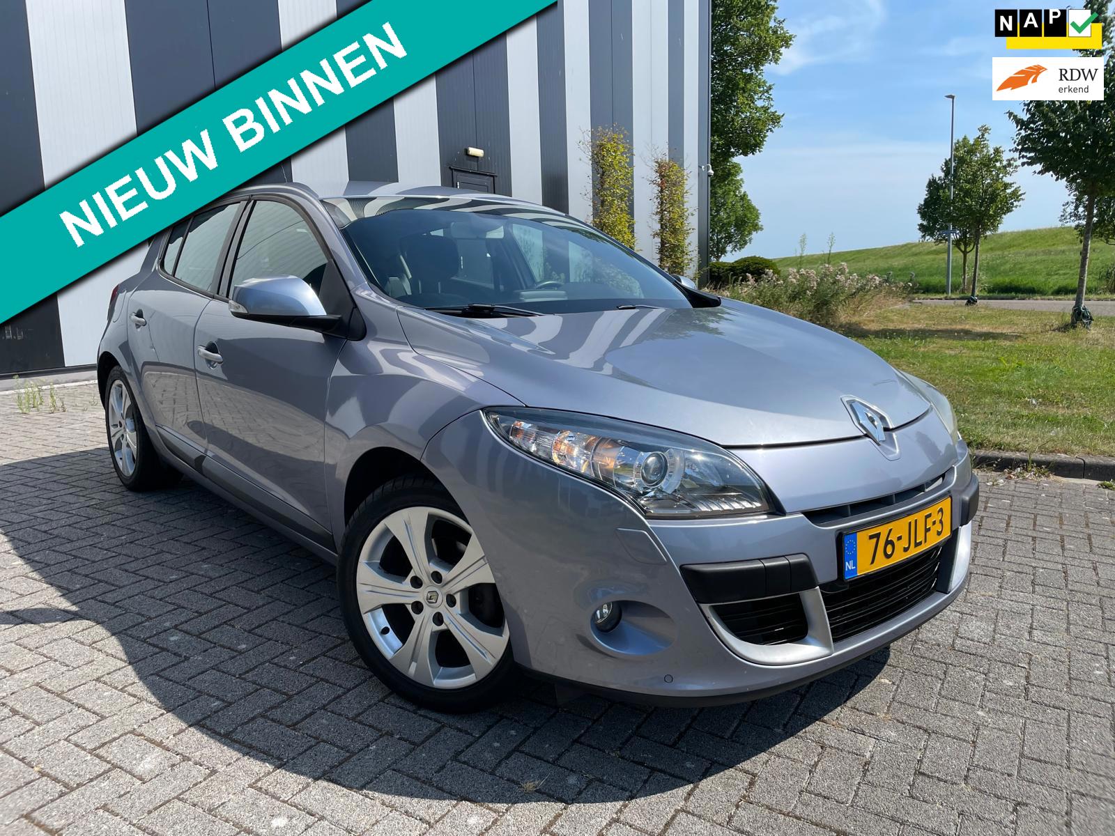 Renault Mégane 1.6 Dynamique Keyless-Xenon-Clima-Navi-Cruise-Lmv-Trekhaak