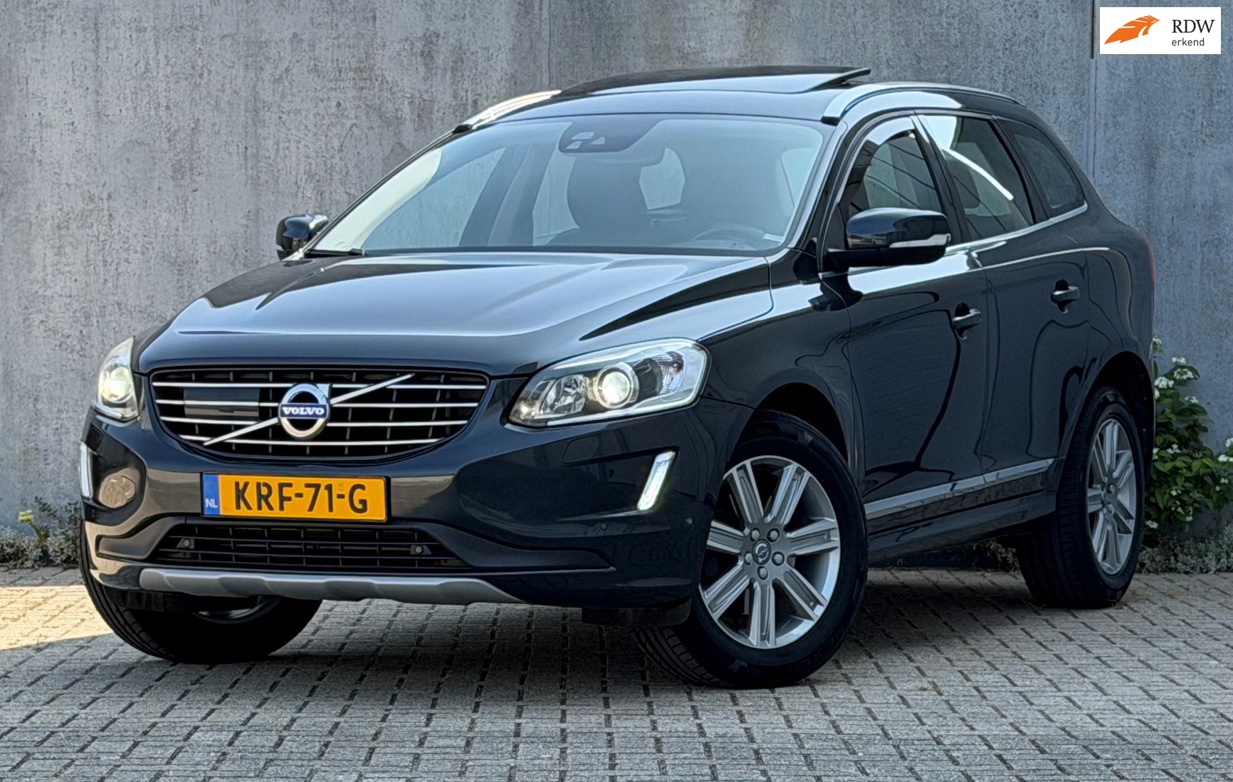 Volvo XC60 2.0T6 AWD Summum Polar+ 306pk ACC PANO BLIS XENON
