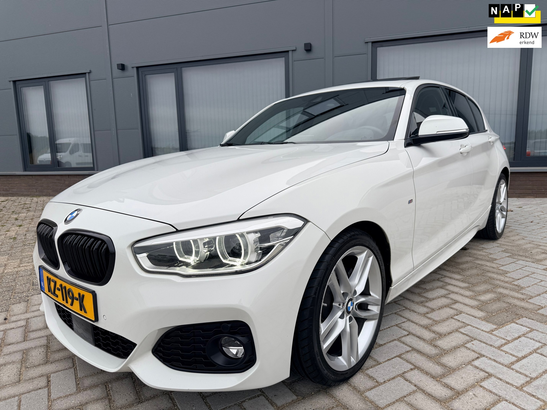 BMW 1-serie 120i High Executive|Schuifdak|Adaptive led|M-SPORT|177pk|full| Compleet motorrevisie|