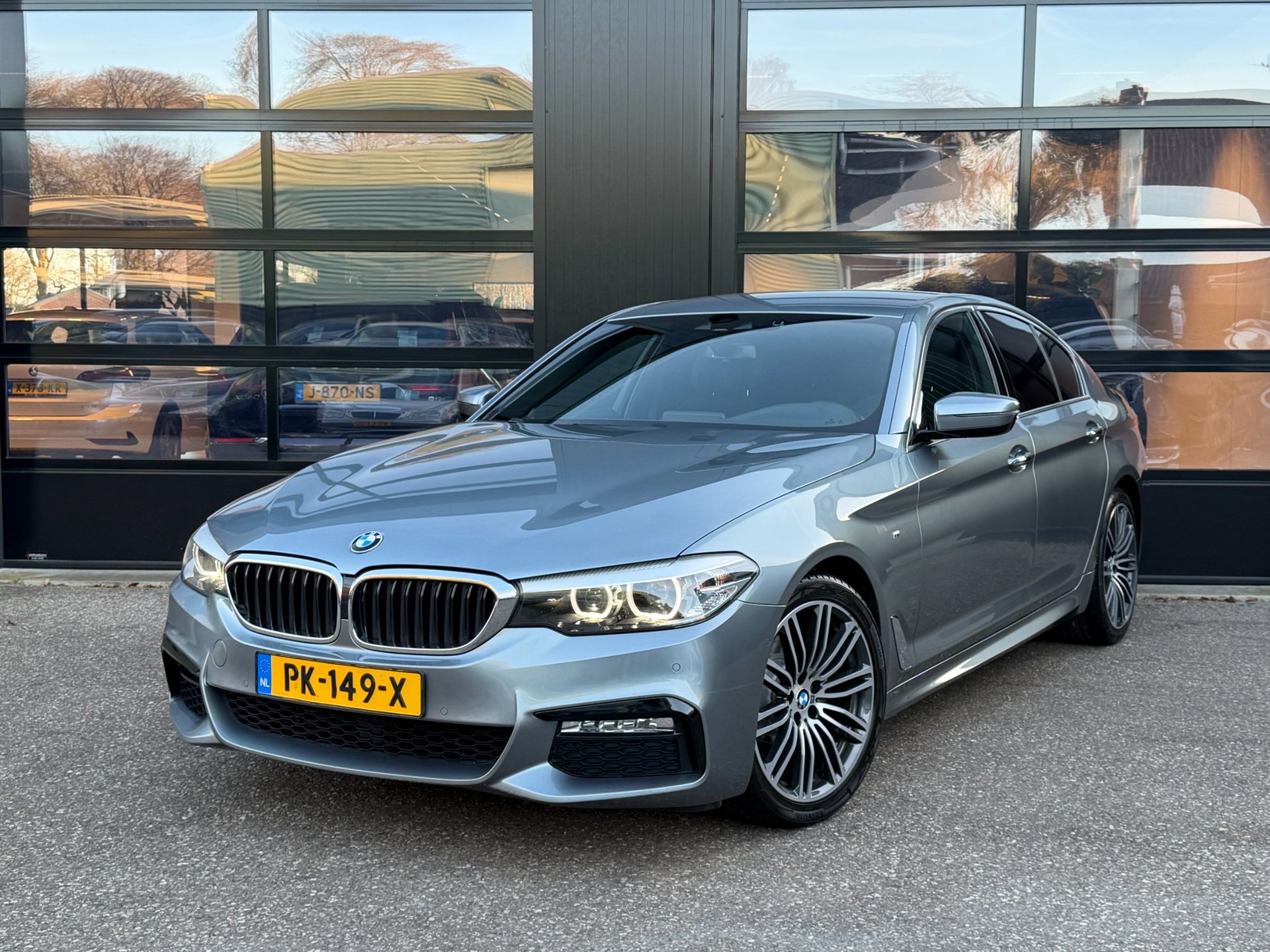 BMW 5-Serie 520i M-Sport Edition Bluestone Metallic