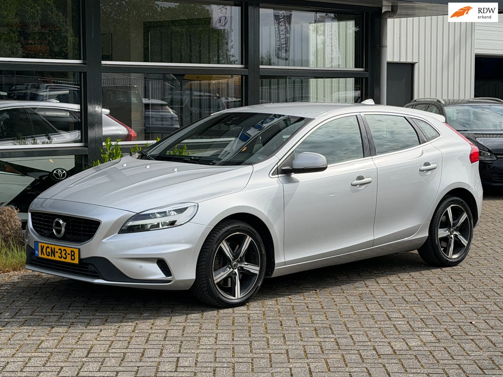 Volvo V40 1.5 T2 R-Design Automaat Trekhaak !!