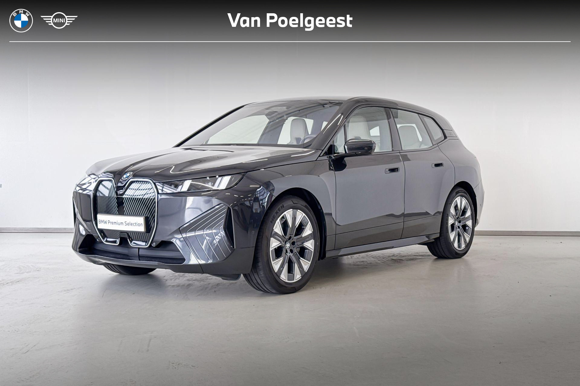 BMW iX xDrive45