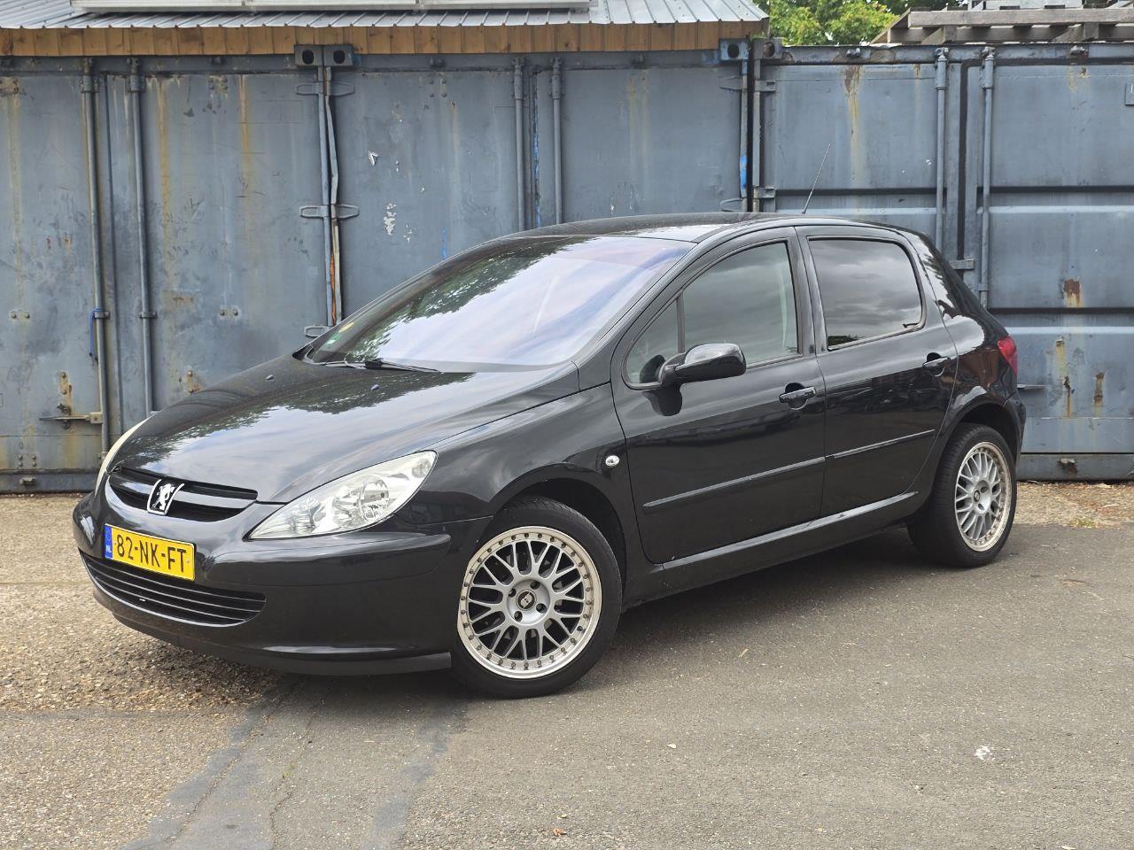 Peugeot 307 2.0-16V XSI | Climatronic | Trekhaak | Sportvelgen