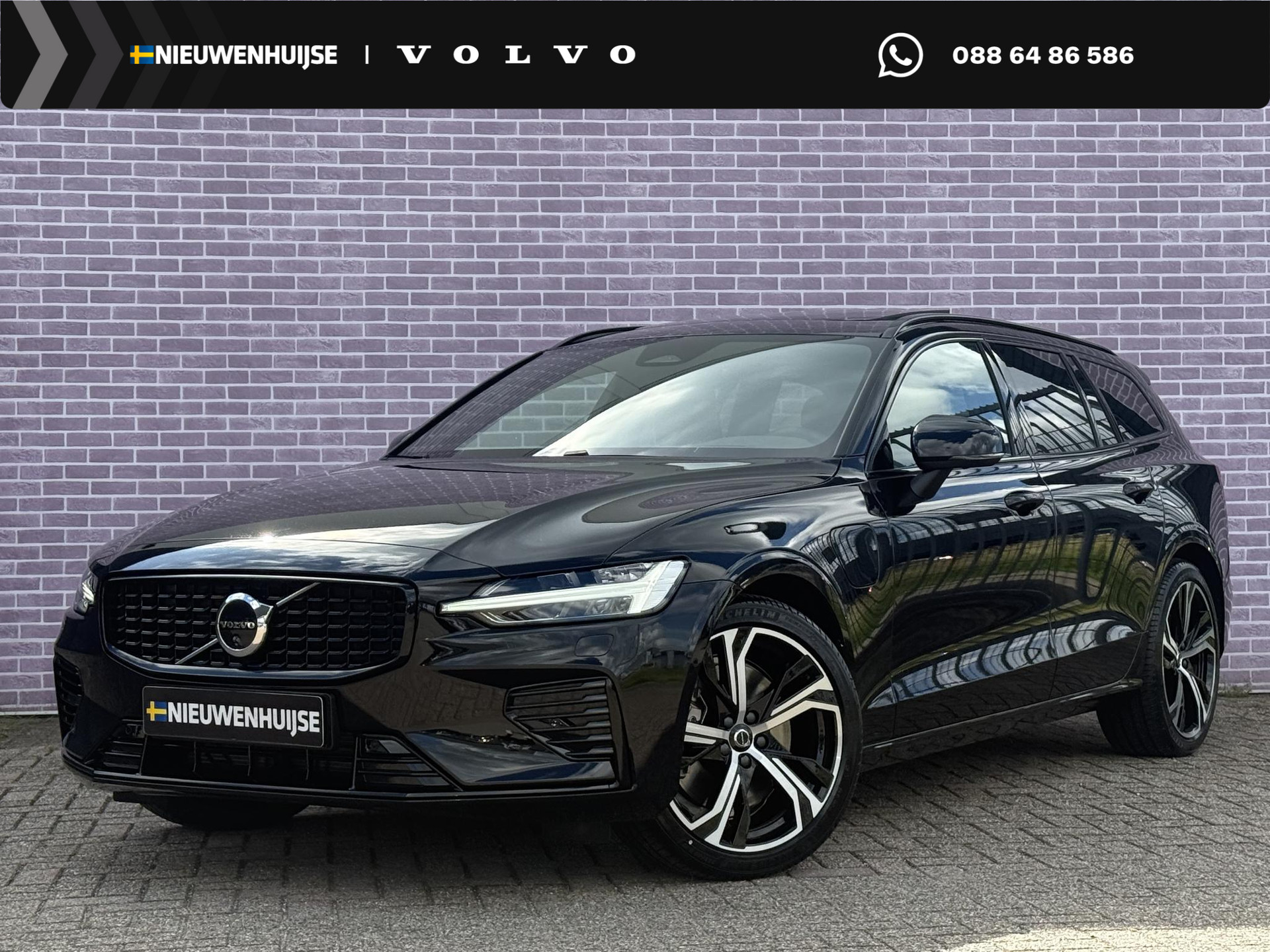 Volvo V60 2.0 T6 Plug-in hybrid AWD Ultra Dark