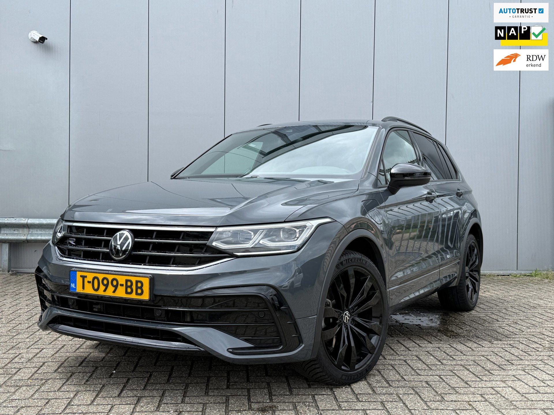 Volkswagen Tiguan 1.4 TSI eHybrid R-Line Business | Panoramadak | Stoelverwarming | Adaptive Cruise | R-Line | BTW AUTO!