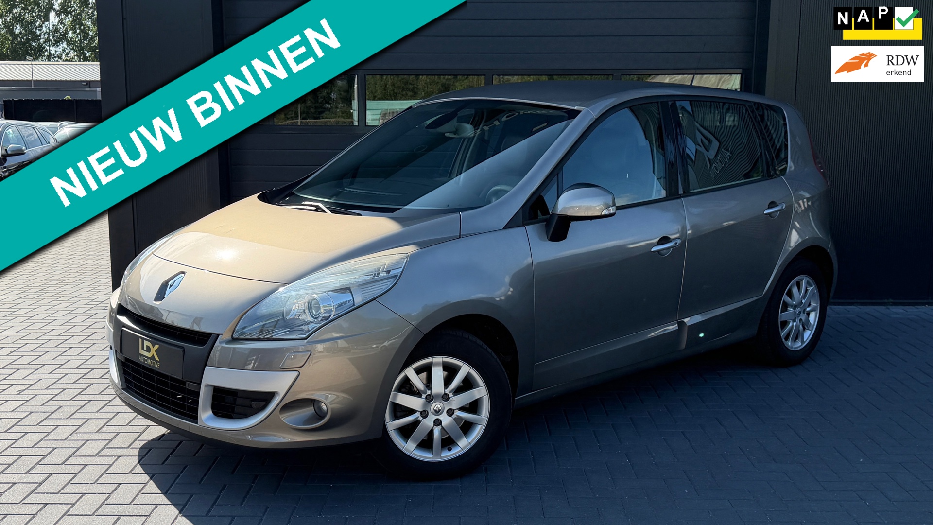 Renault Scénic 2.0 Privilege Elekpakket|Airco|Camera|PDC