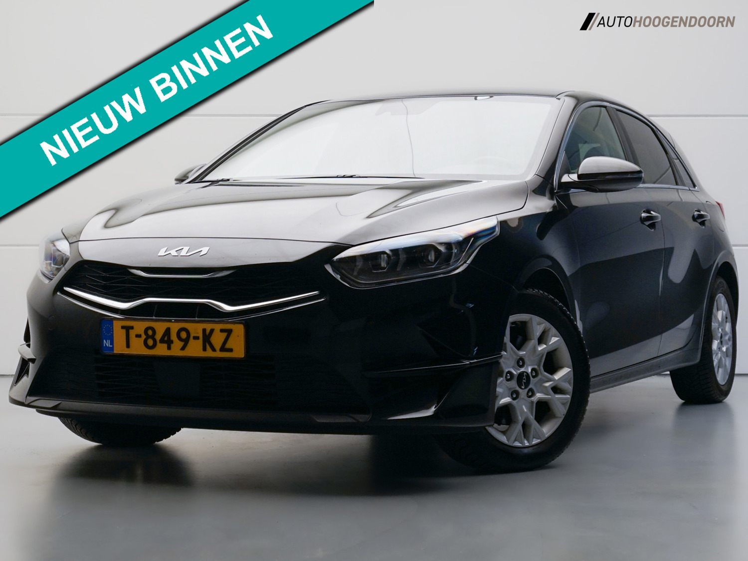 Kia Ceed 1.5 T-GDi MHEV DynamicLine Sport (APPLE CARPLAY,LED VERLICHTING,CAMERA,ADAPTIVE CRUISE,CLIMATE,TREKHAAK,LANE ASSIST)