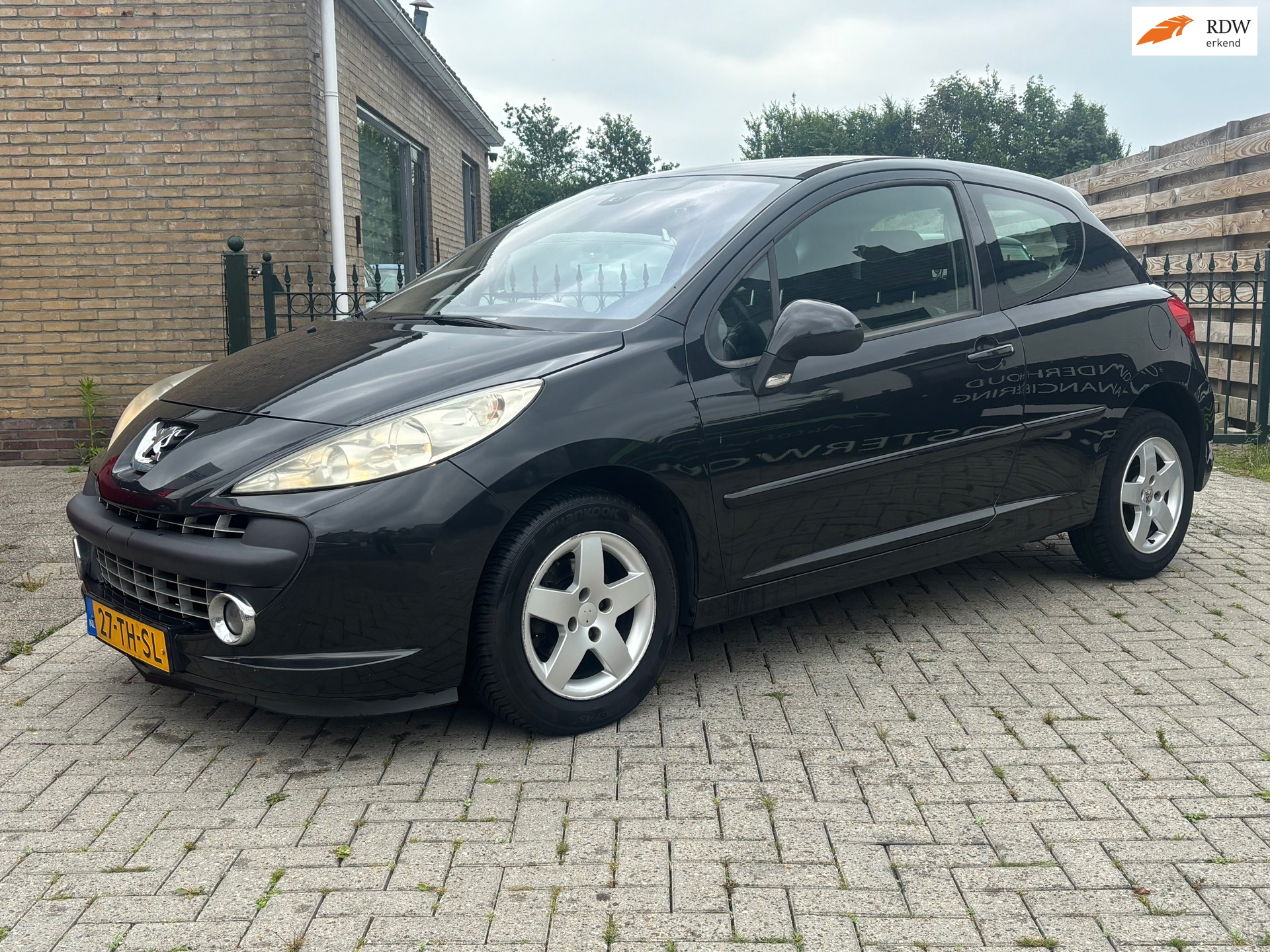 Peugeot 207 1.4-16V XS Pack | 3drs | airco | nieuwe apk | lm velgen | koopje !