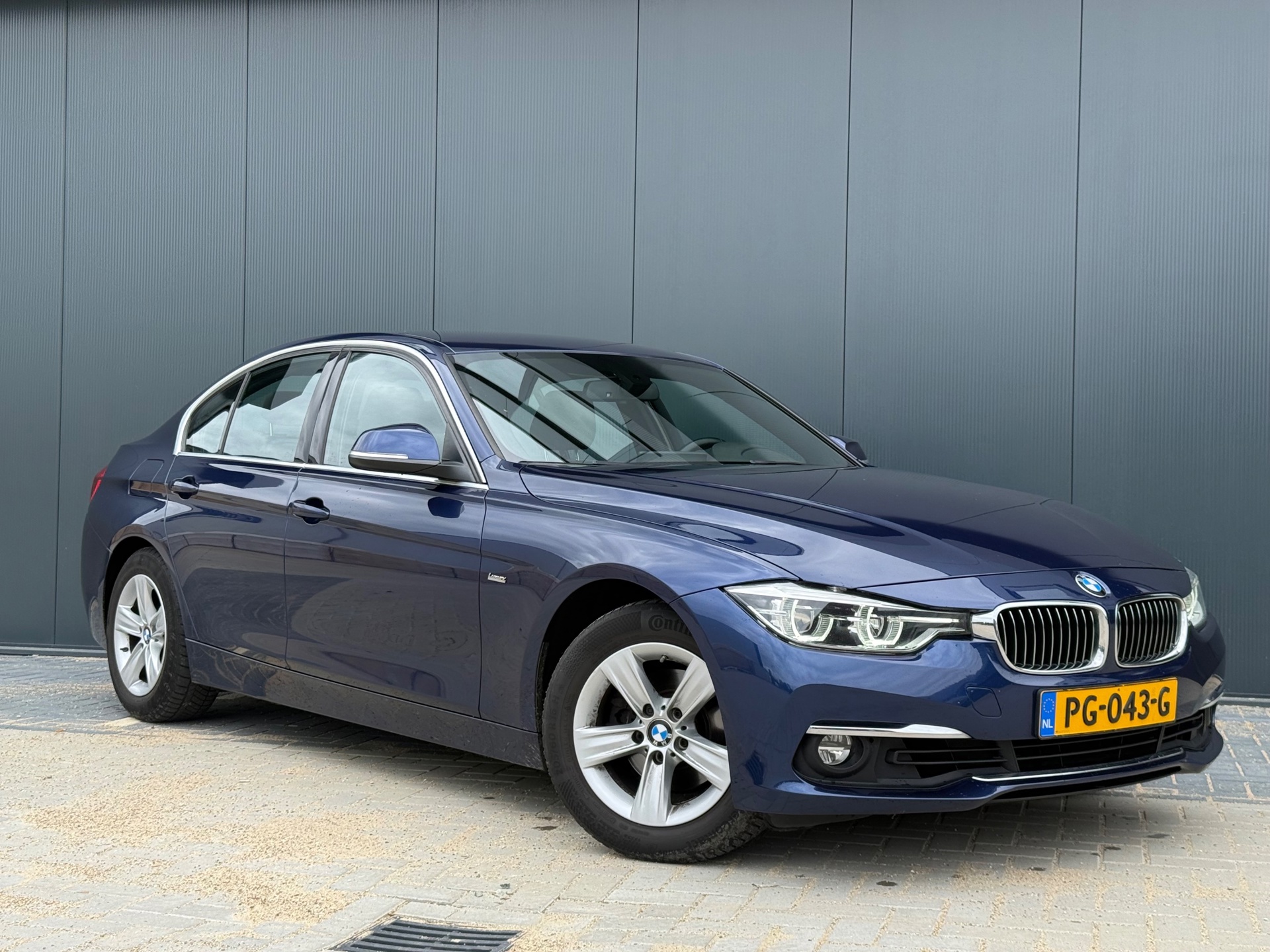 BMW 3-serie 320i Centennial High Executive