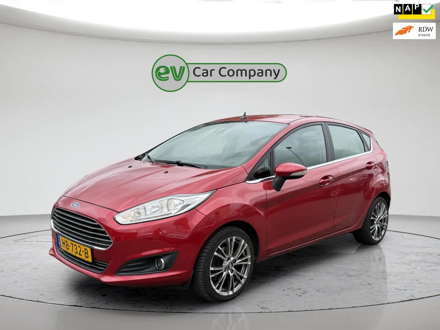 Ford Fiesta 1.0 EcoBoost Titanium | 5 Deurs | CarPlay | Camera | Parkeersensoren | Climate Control | Trekhaak