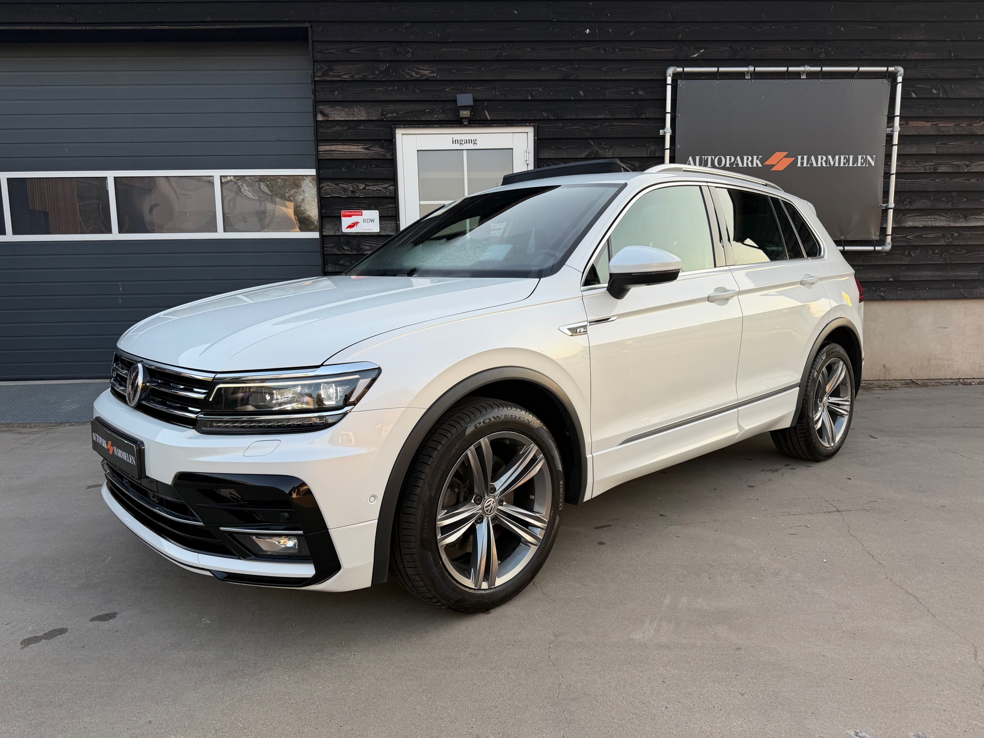 Volkswagen TIGUAN 2.0 TSI 4Motion 3X R Line Pano Trekhaak