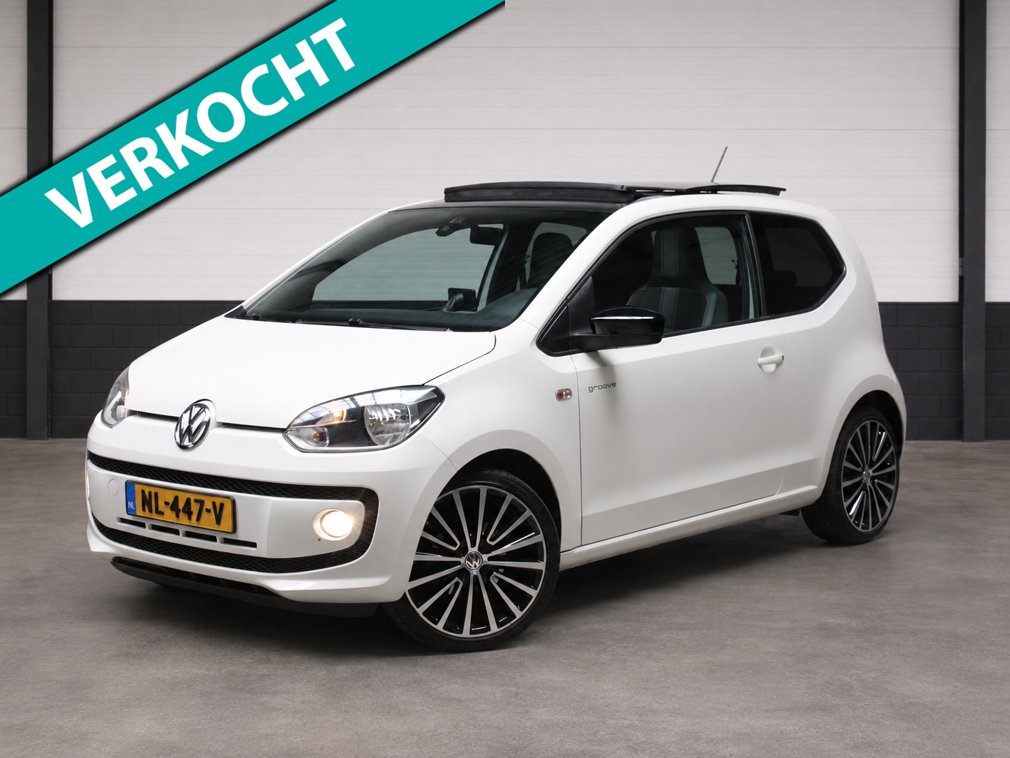 Volkswagen Up! 1.0 high up! l Airco Pano Fender Cruise PDC