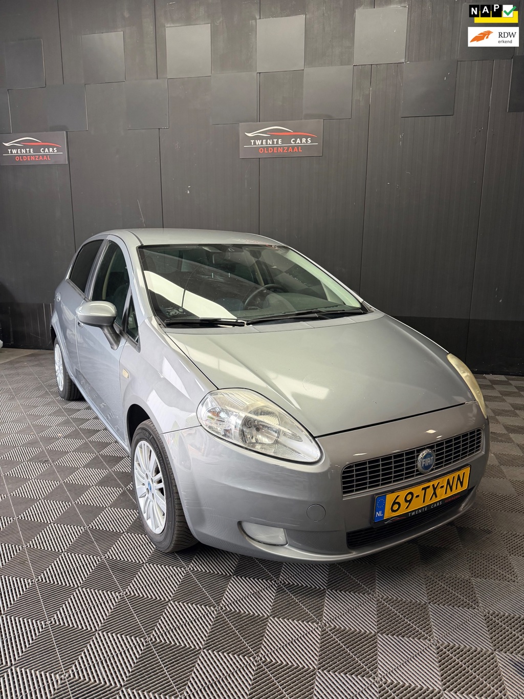 Fiat Grande Punto 1.4 Dynamic | Clima | Nieuwe APK |