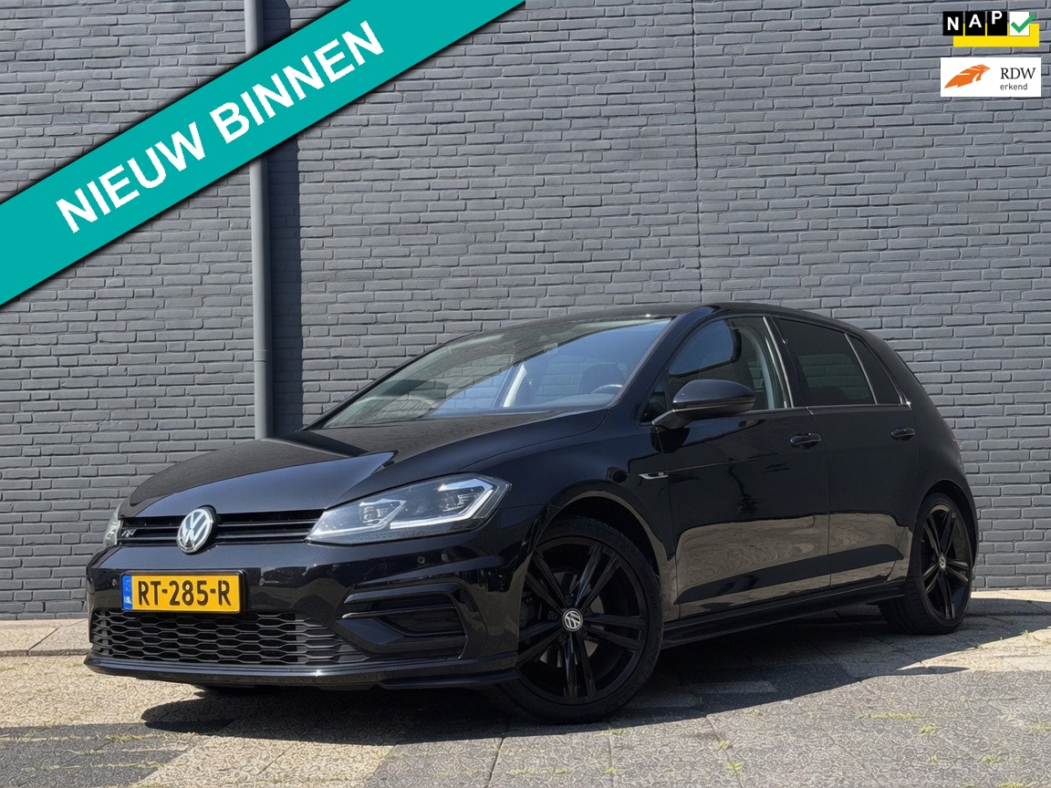 Volkswagen Golf 1.5 TSI Highline Business R-Line | Pano | Virtual | LED | Carplay