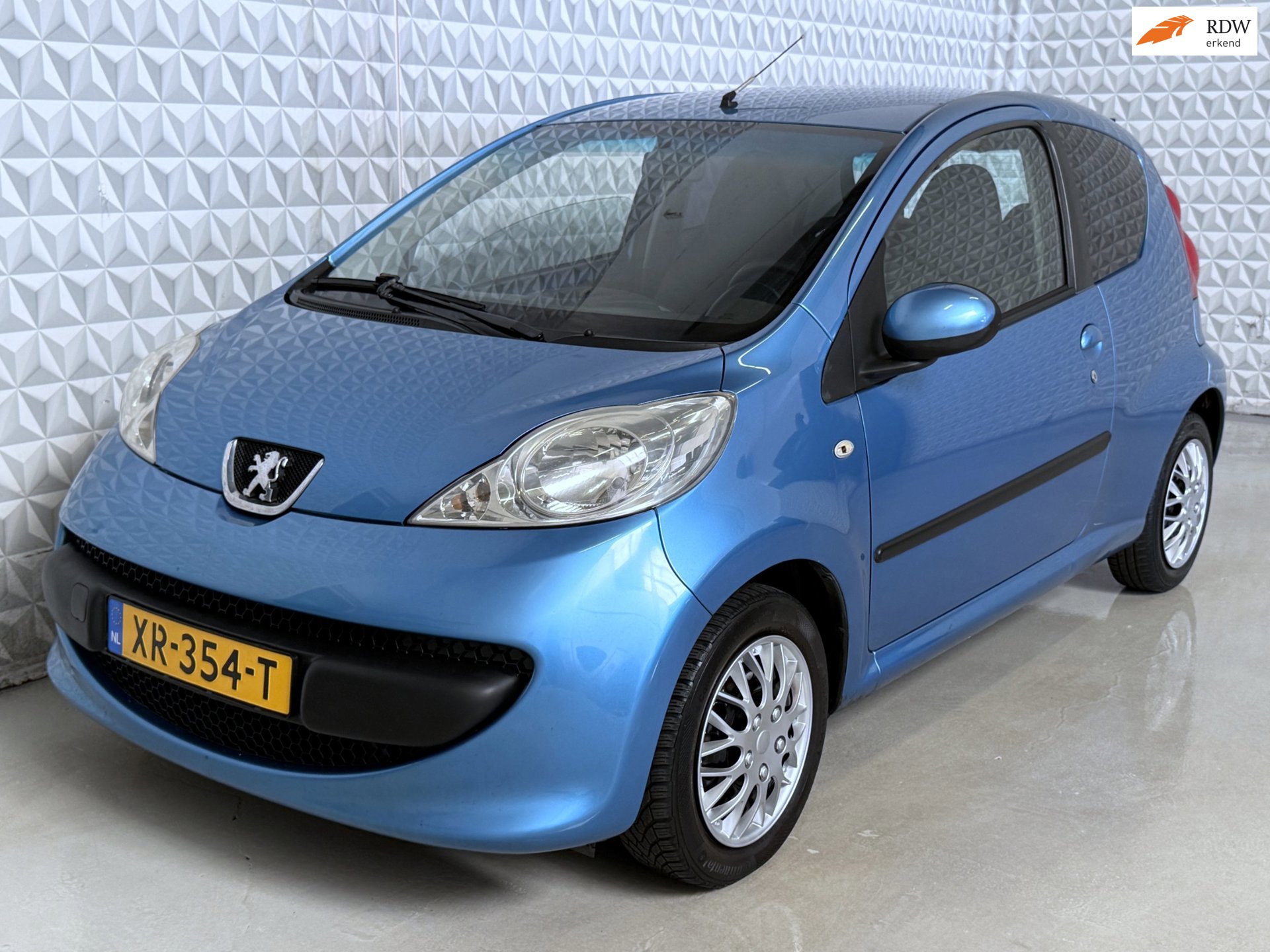 Peugeot 107 1.0-12V XR met APK tot 06/2027 *LEUKE AUTO!* (2006)