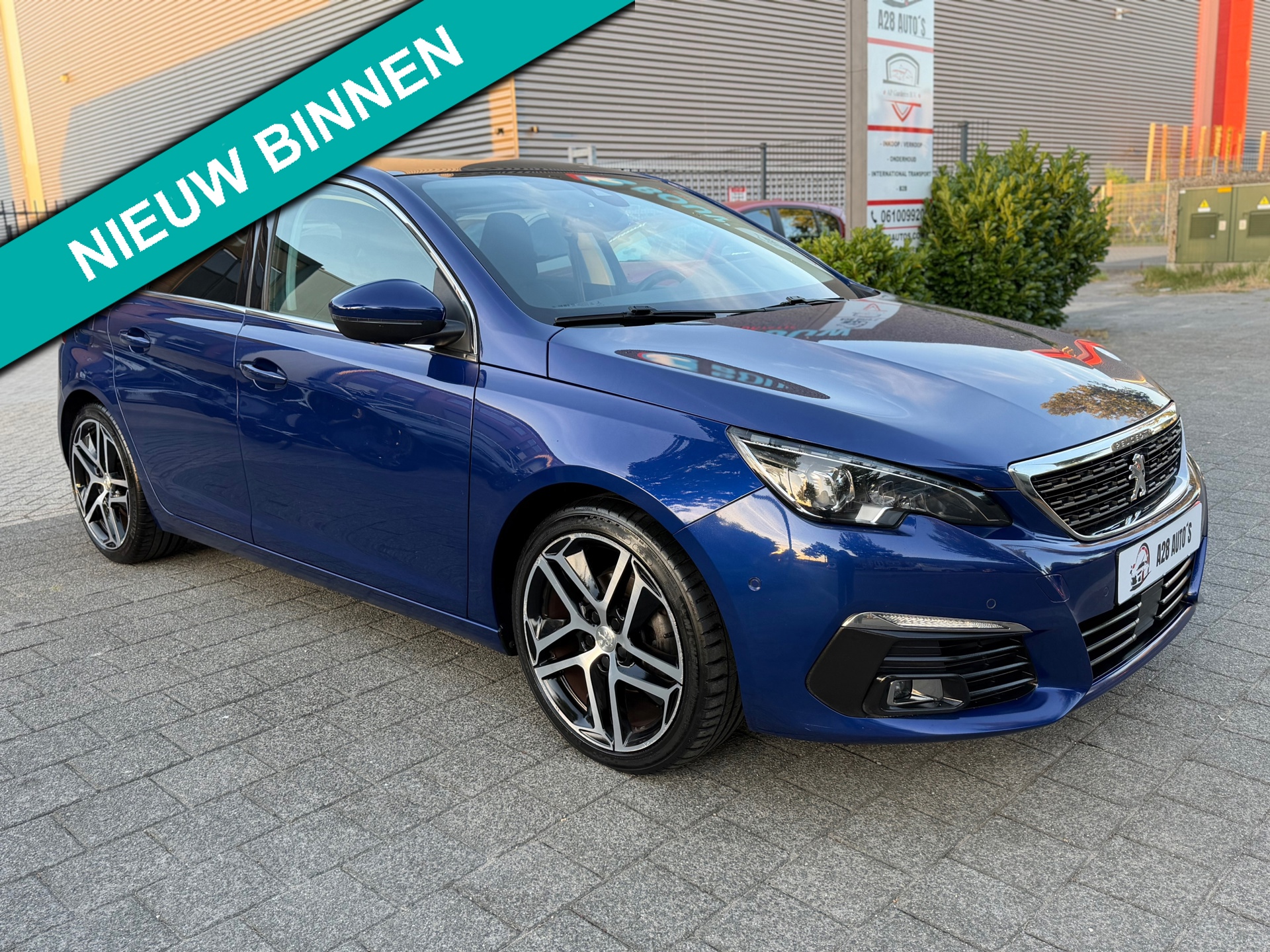 Peugeot 308 1.2 PureTech Allure|Stoelverw|Automaat|Carplay|Achterruitcam