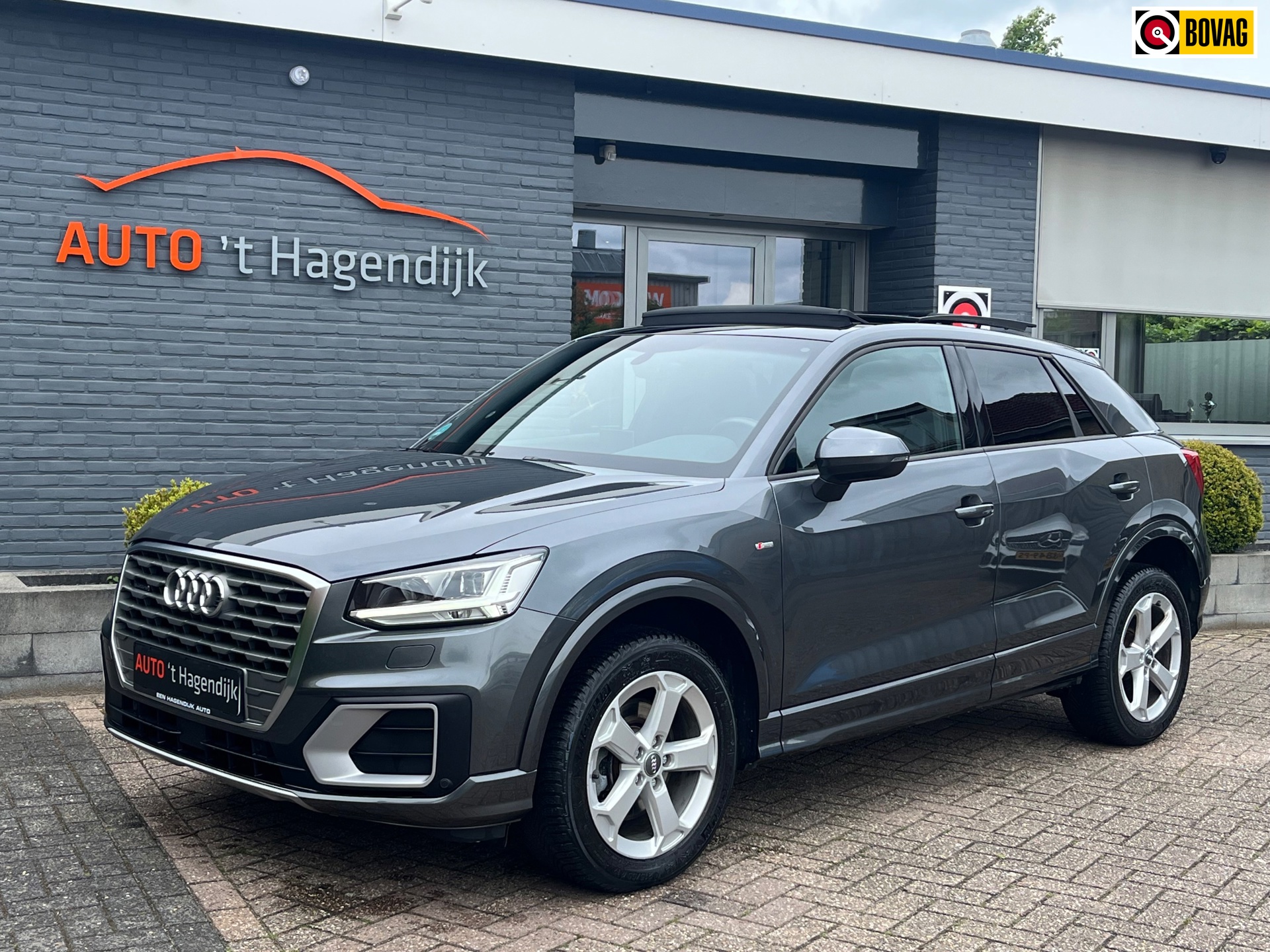 Audi Q2 2.0 TFSI quattro 190PK S-line pano 1EIG LED