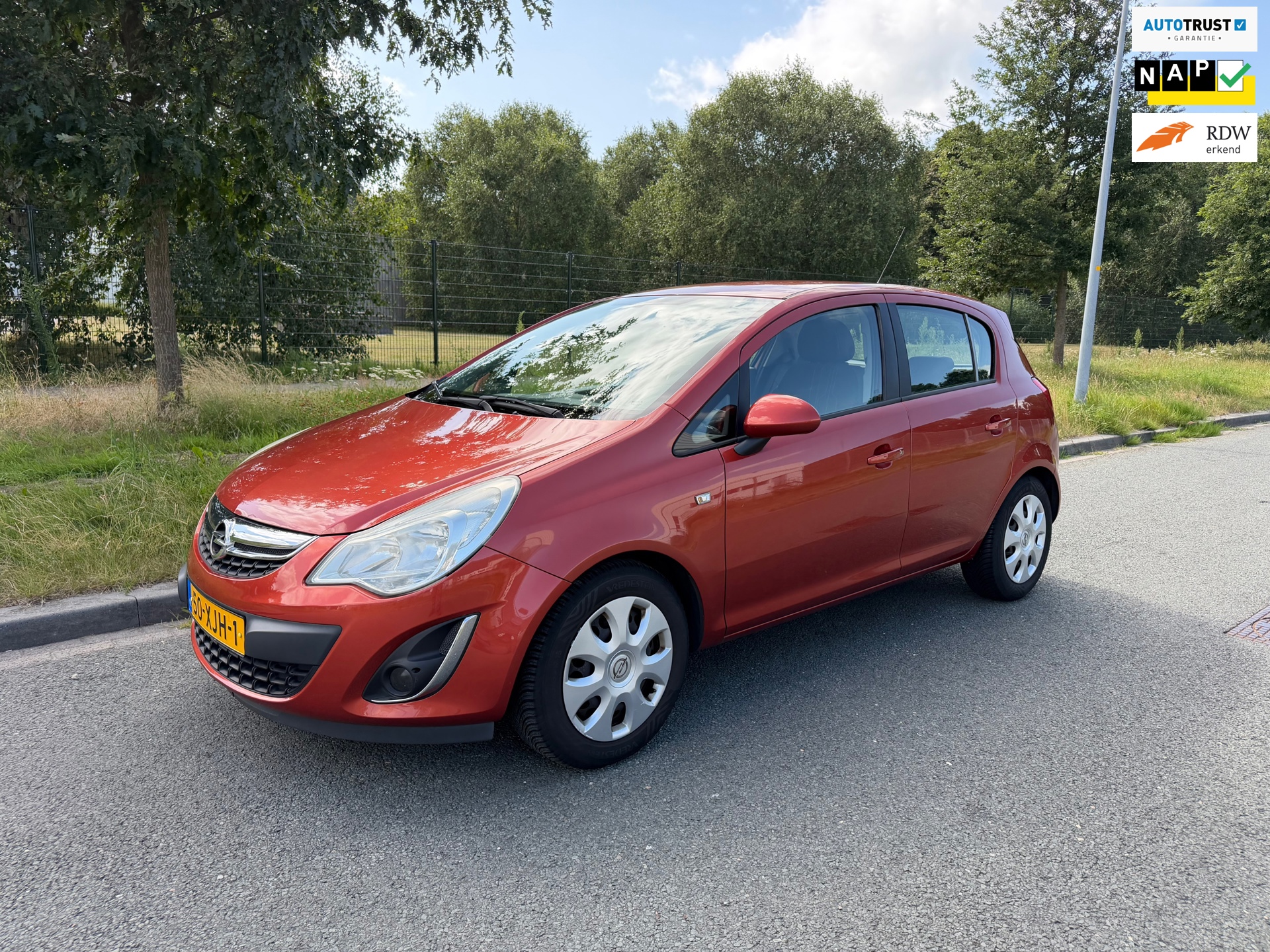 Opel Corsa 1.2-16V Anniversary Edition met maar 80681 dkm op teller