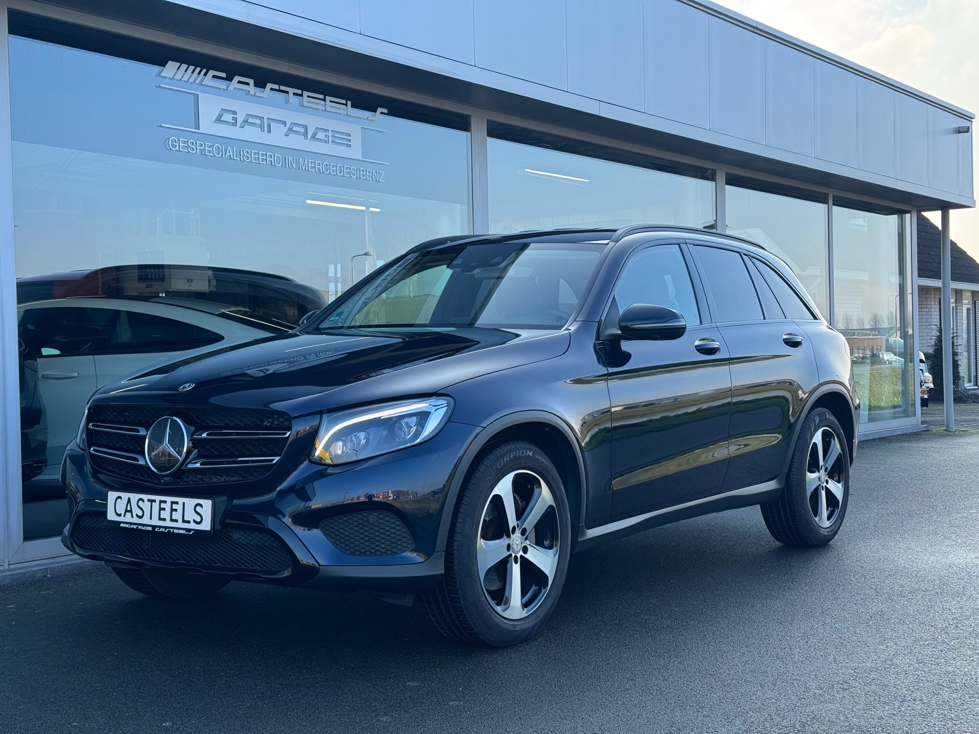 Mercedes-Benz GLC-klasse 250 4MATIC Luxury night-pakket automaat , elektrische trekhaak , 360 gradencamera