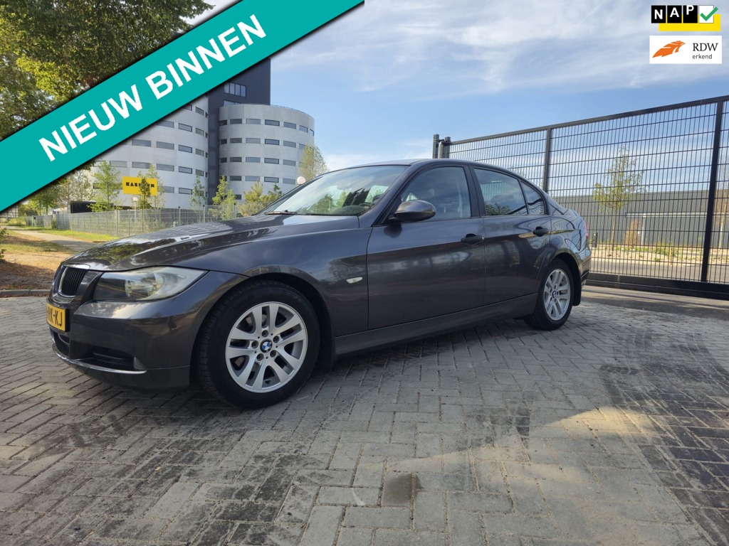 BMW 3-serie 320i