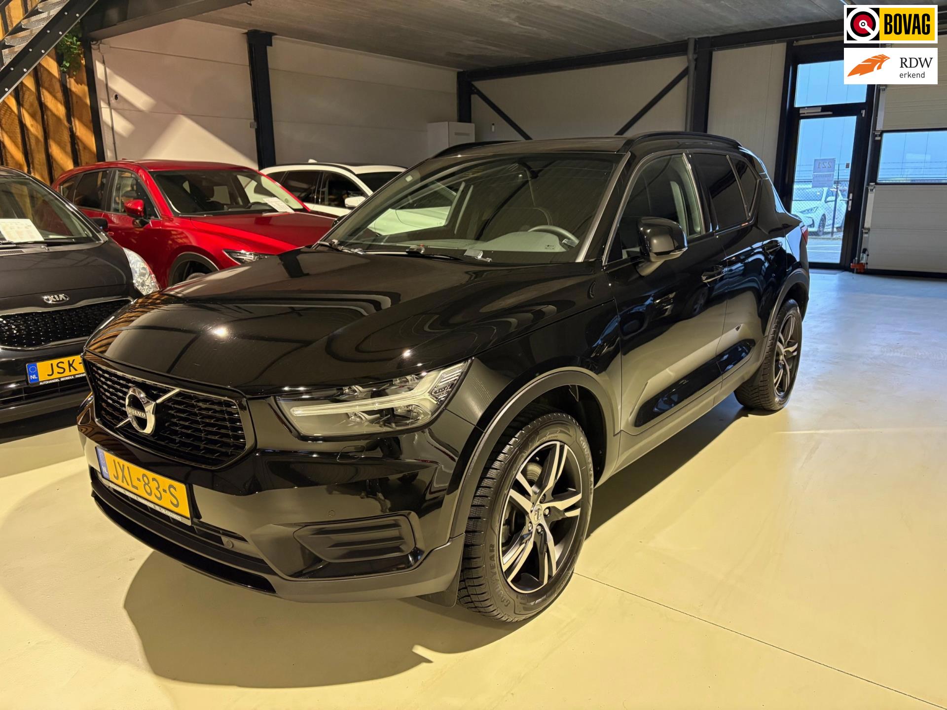 Volvo XC40 2.0 B4 R-design 2WD Panorama dak leder camera