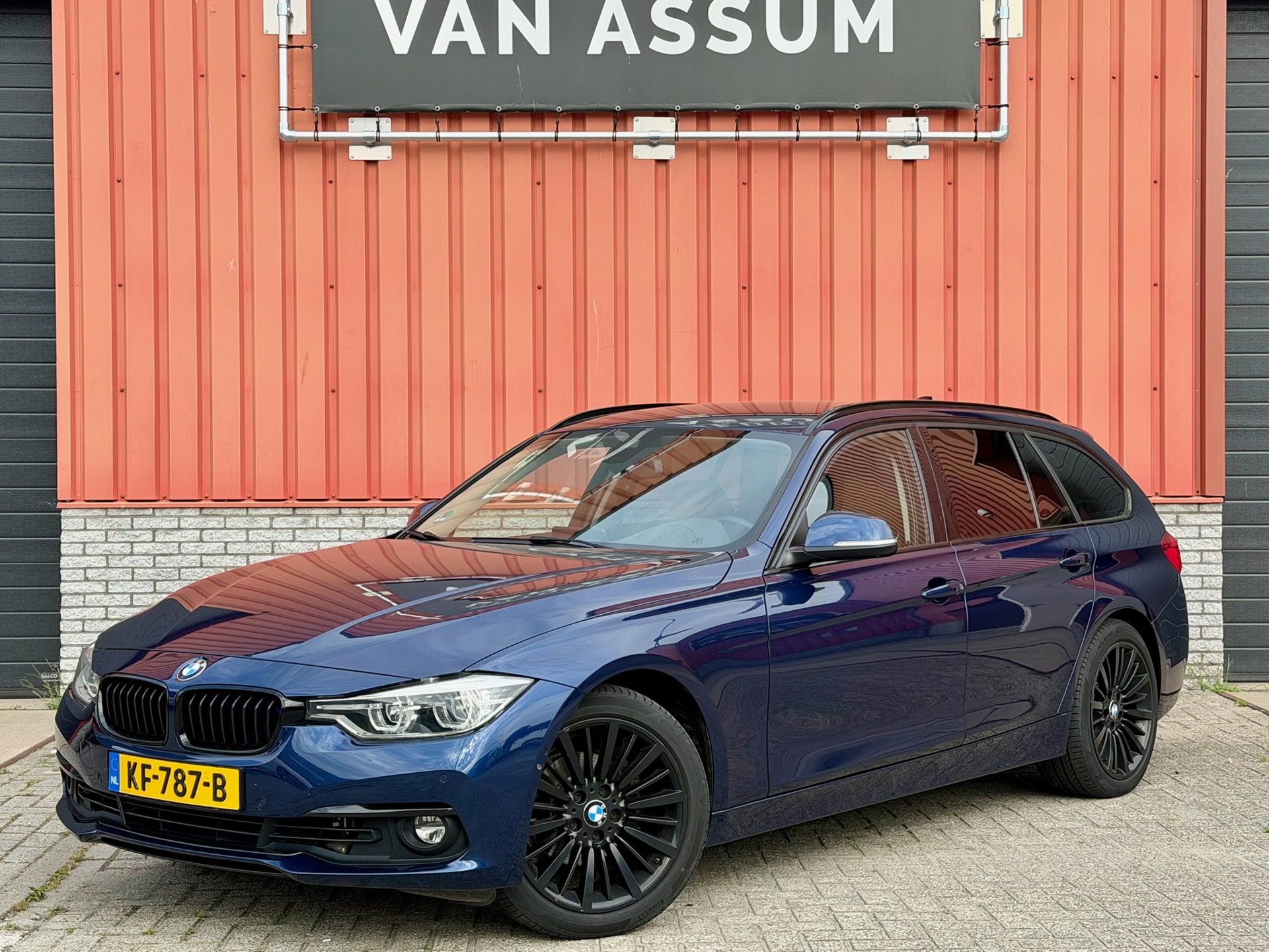 BMW 3-serie Touring 320i Carplay Camera Leer ACC DAP HUD DAB