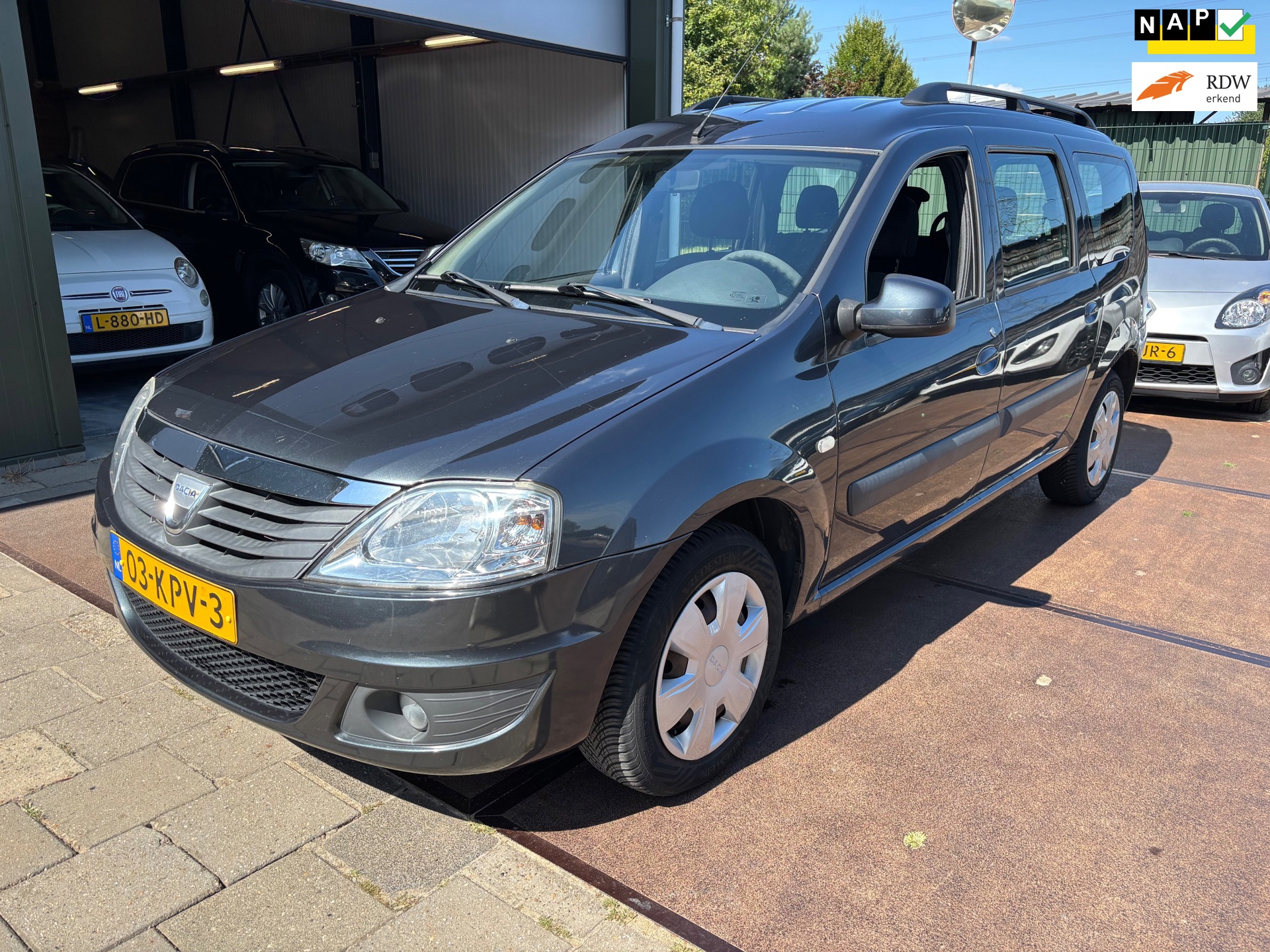Dacia Logan MCV 1.6-16V Lauréate Airco Dealer Onderhouden Nette Goede Auto!