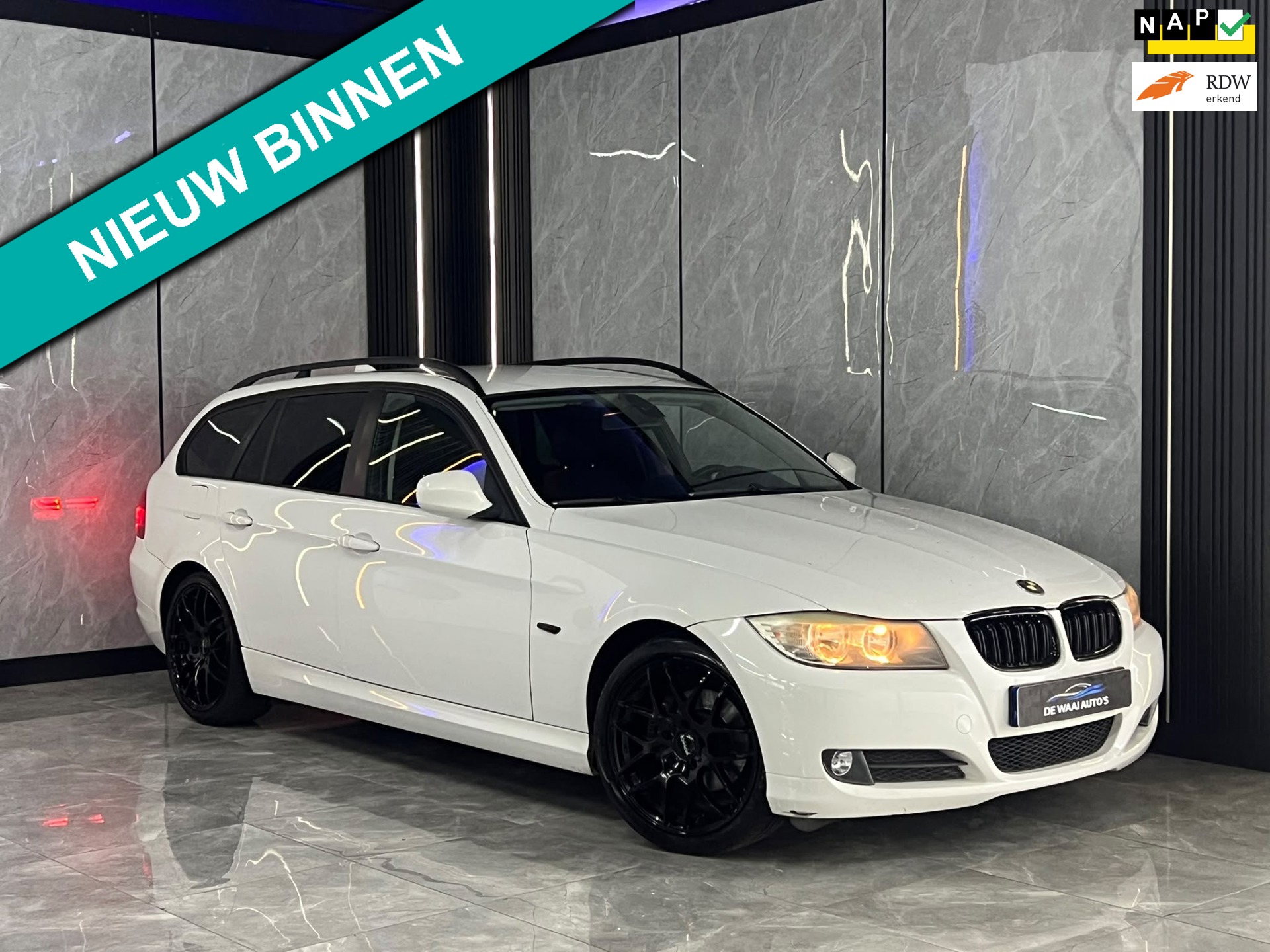 BMW 3-serie Touring 318i Business Line | Navi | Cruise | Airco | Stuurbed | Boekjes